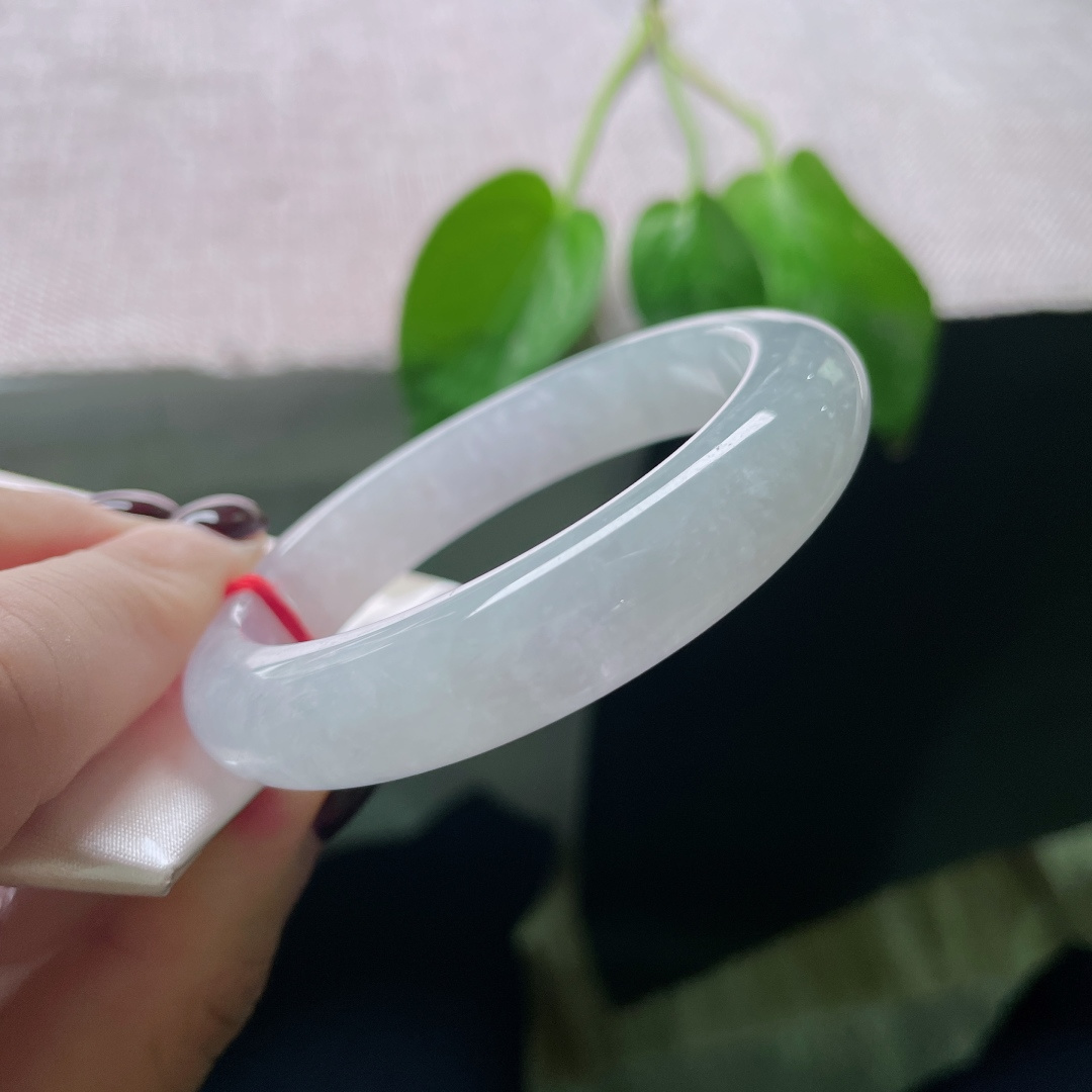 53/11.6/8.3正圈，一池春水泛紫波，浅笑轻颦，绰约多姿，皮纹，ss51024a