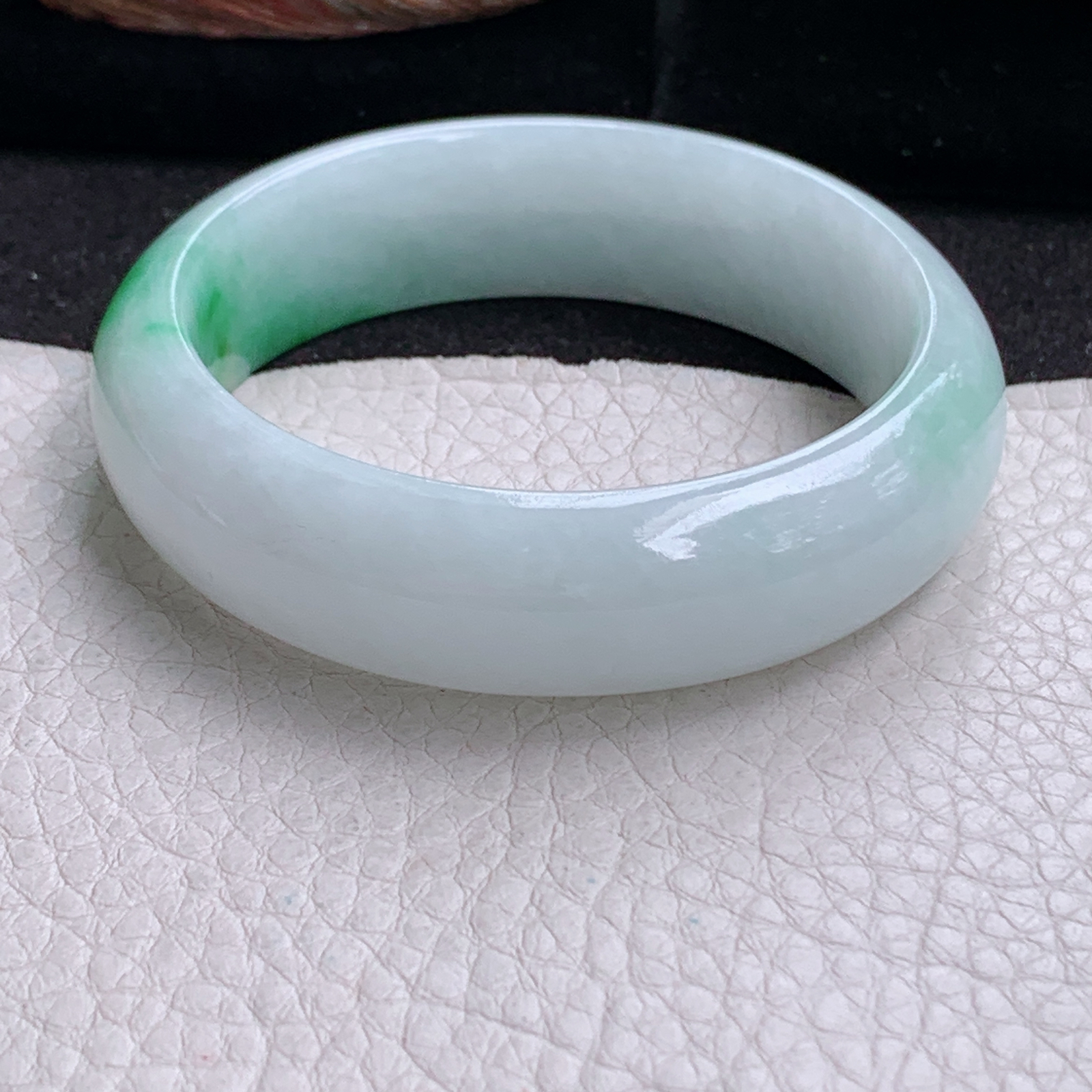 js小圈口52.5*16*8.5轮胎镯 天然缅甸翡翠a货手镯女款白底青秀气正圈玉镯子