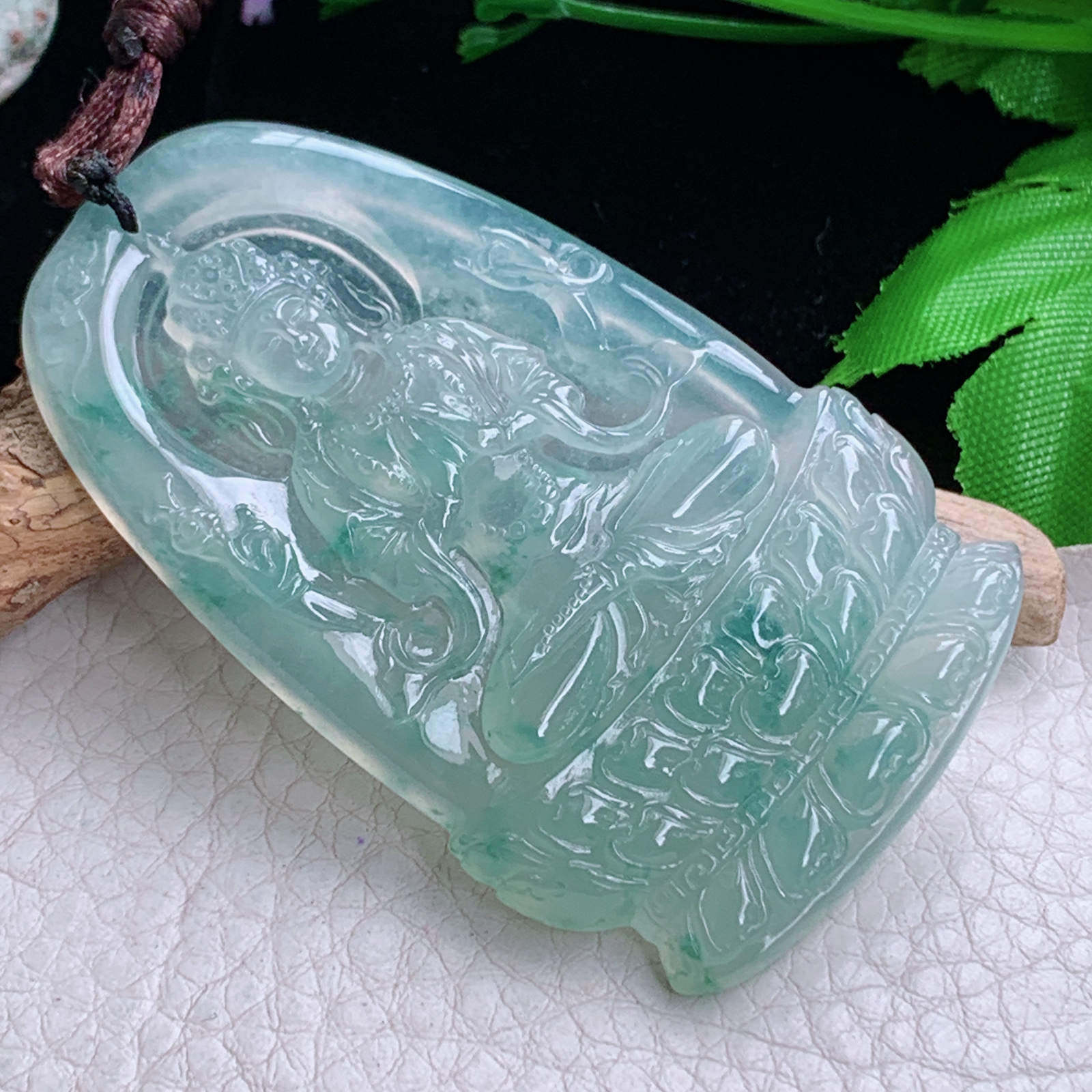 bg实拍66*40*5.5缅甸翡翠a货精雕冰晴飘花坐莲观音 玉观音玉吊坠 玉挂件