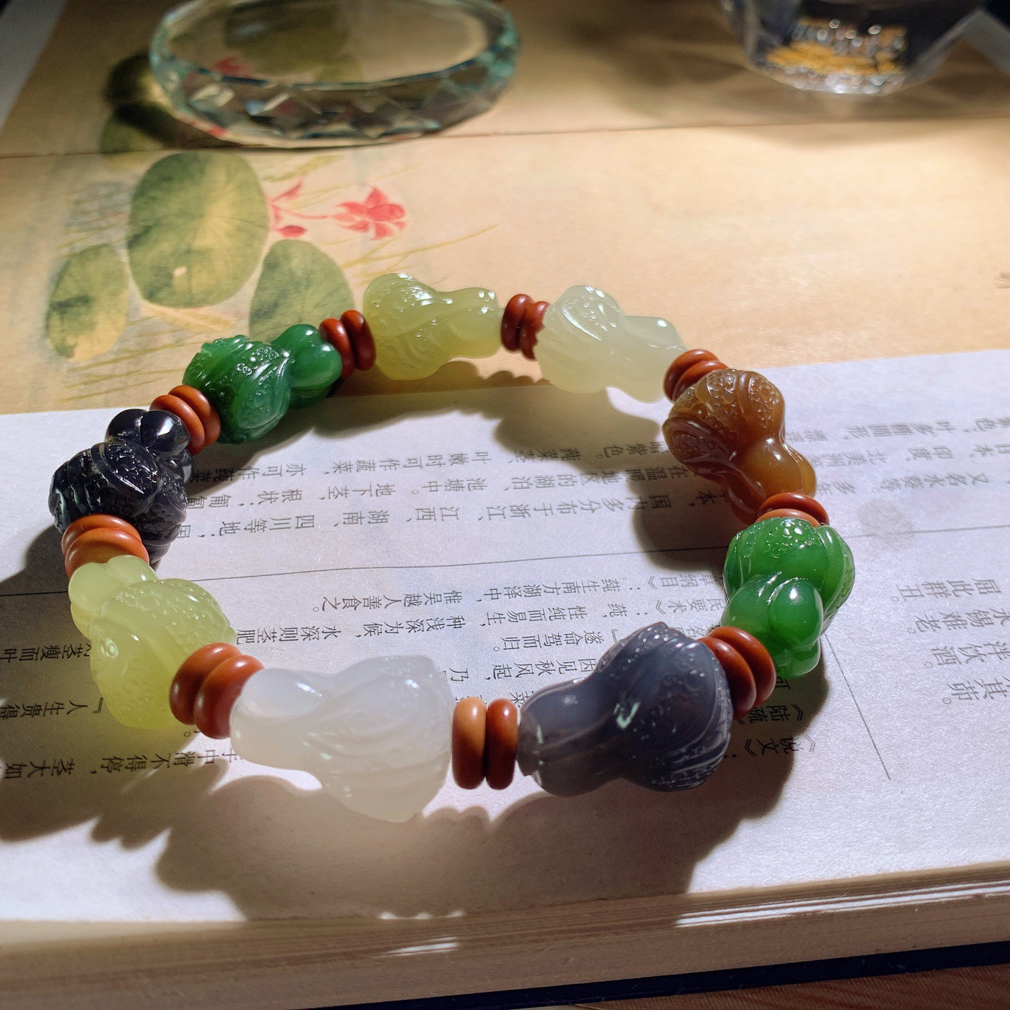 新疆和田玉多宝白菜手串 单颗尺寸19/13/！玉质细腻油润 底色纯净 脂粉好，品质好。lt260420