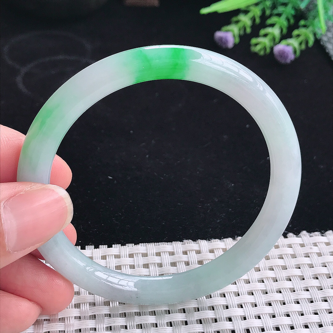 实拍A货翡翠58/7.3/8.2老坑精美冰润飘阳绿圆条手镯宽边玉镯平安镯