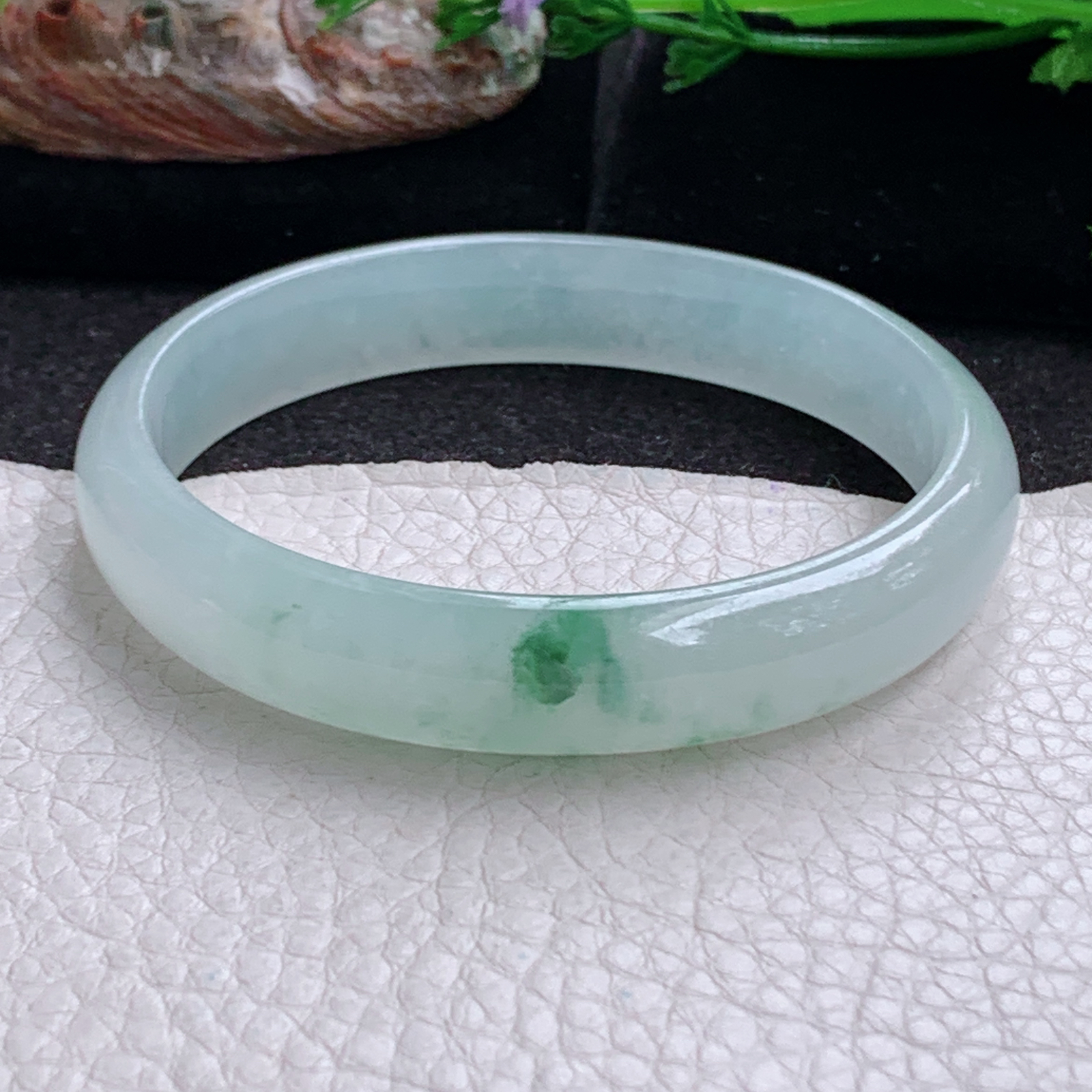 js实拍58*12*6.3平安镯 天然缅甸翡翠a货手镯冰飘花正圈玉镯子