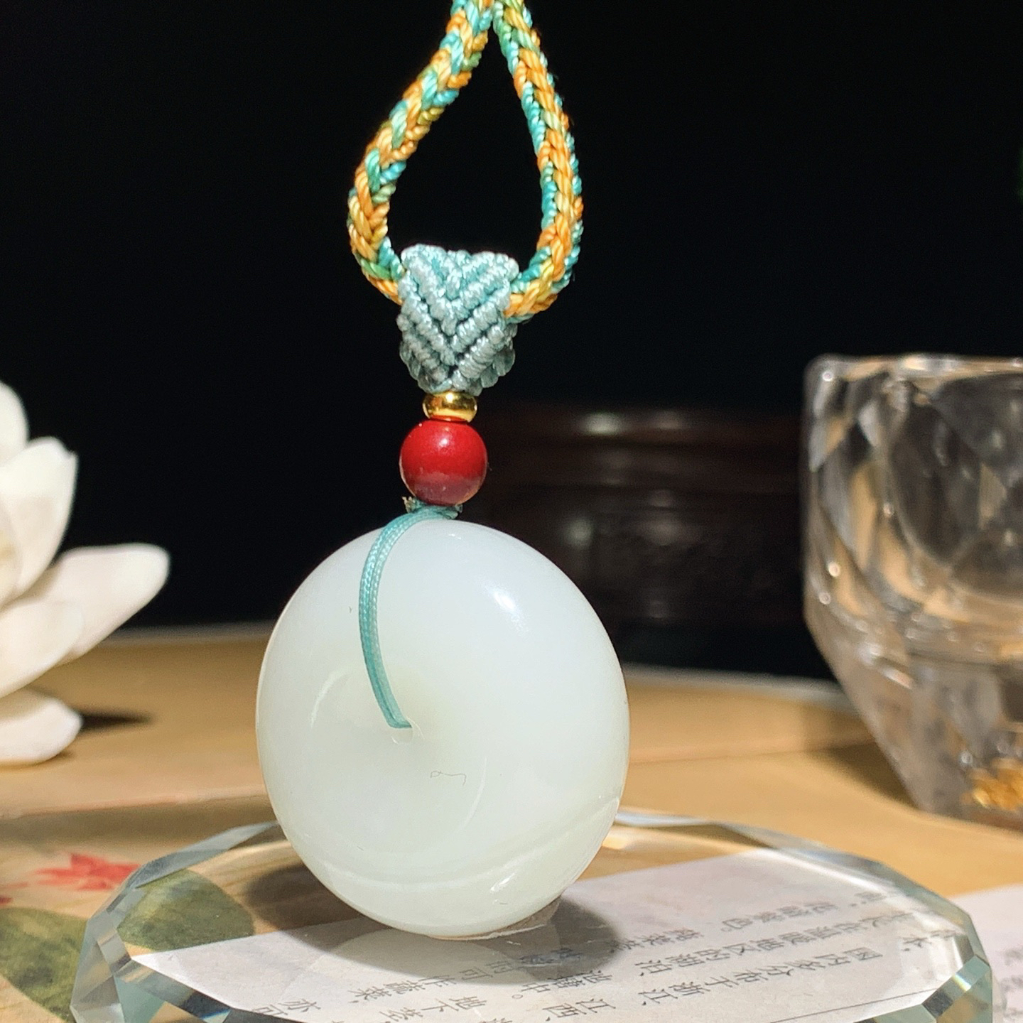 新疆和田玉白玉平安扣挂件 尺寸29/12！玉质细腻油润 底色纯净 脂粉好，品质好。lt260420