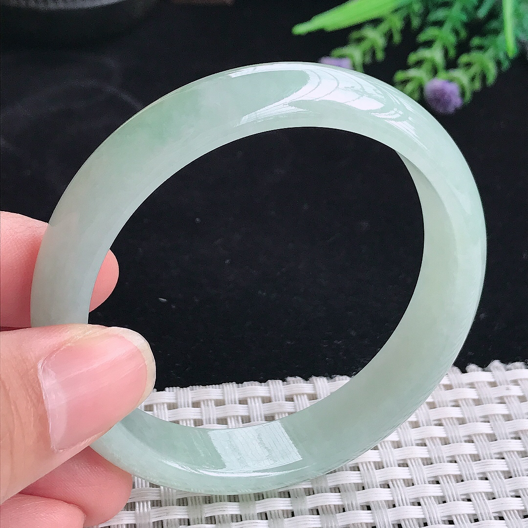 实拍A货翡翠56.8/13.2/7.2老坑冰润起胶冰晴绿手镯宽边玉镯平安镯