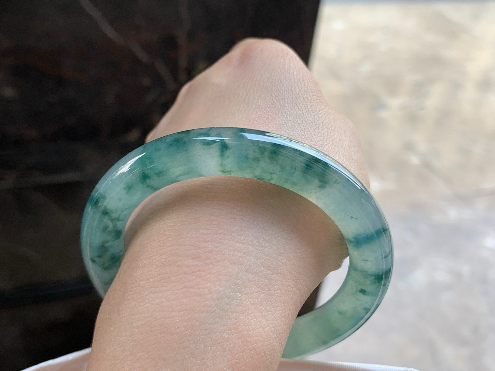 54-10

冰蓝花圆条手镯^_^飘花浓郁