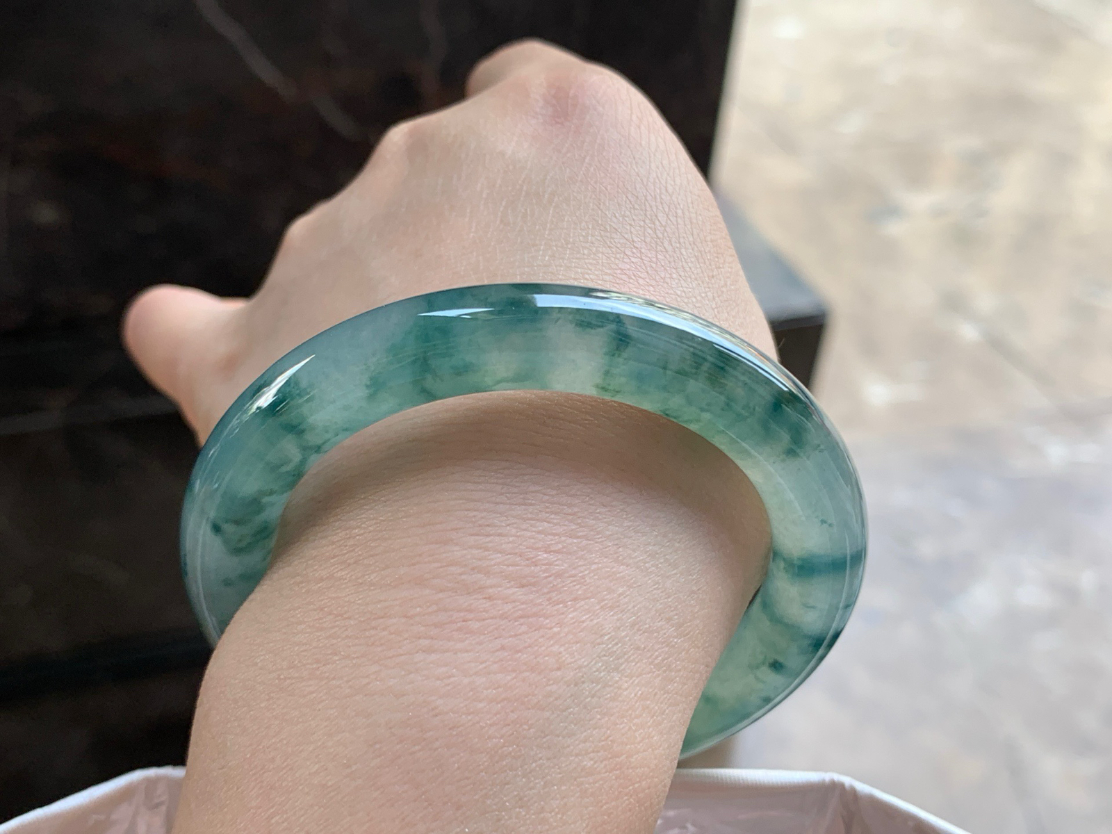 54-10

冰蓝花圆条手镯^_^飘花浓郁