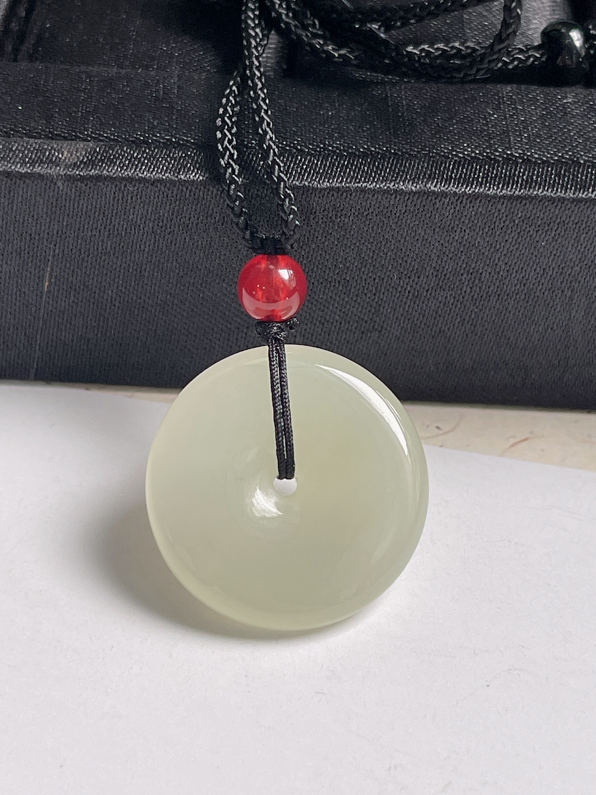 和田玉晴水平安扣