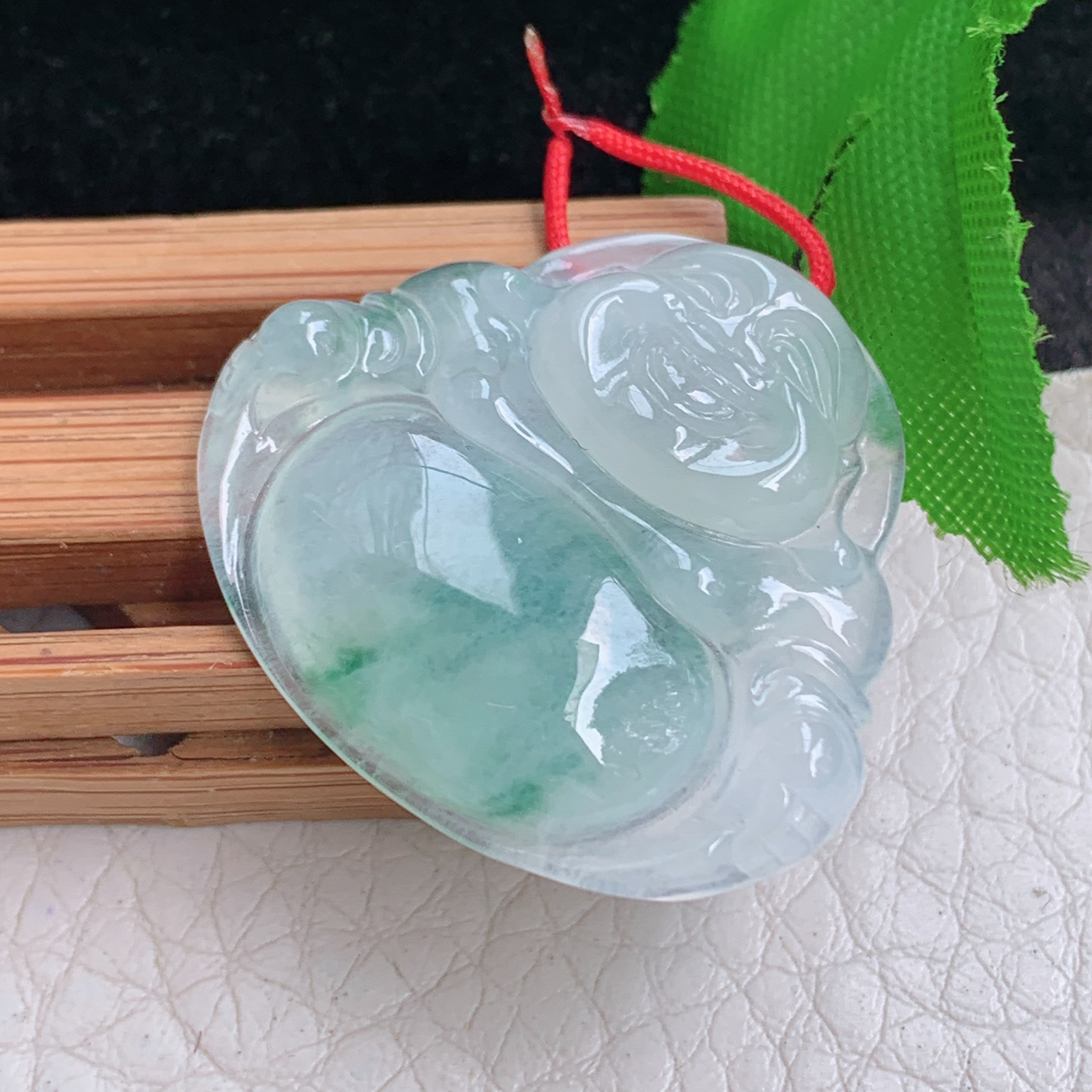 zen实拍26.8*30.3*5缅甸翡翠冰透飘花佛公吊坠弥勒佛玉坠