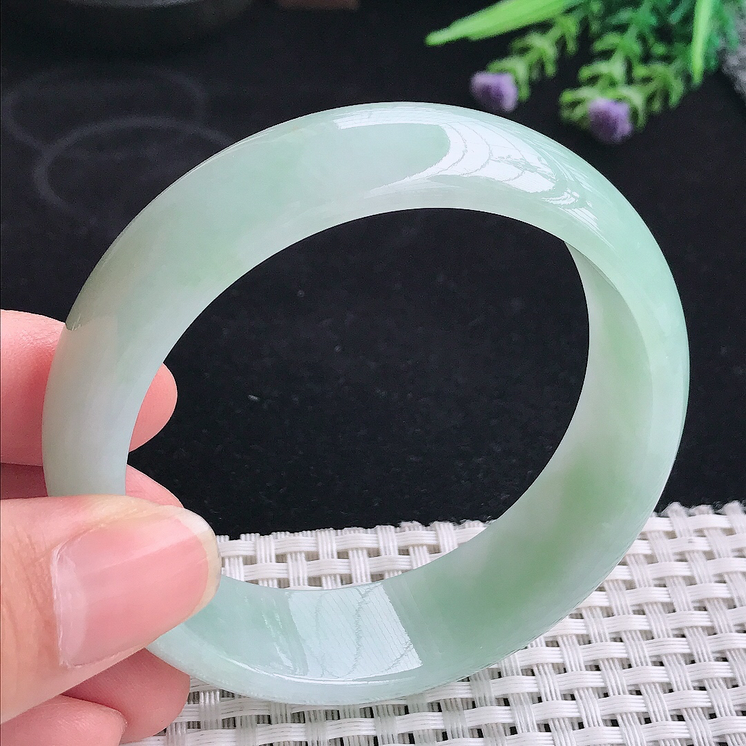 实拍A货翡翠58/18/7.6轮胎镯老坑冰润起胶晴绿色手镯宽边玉镯平安镯