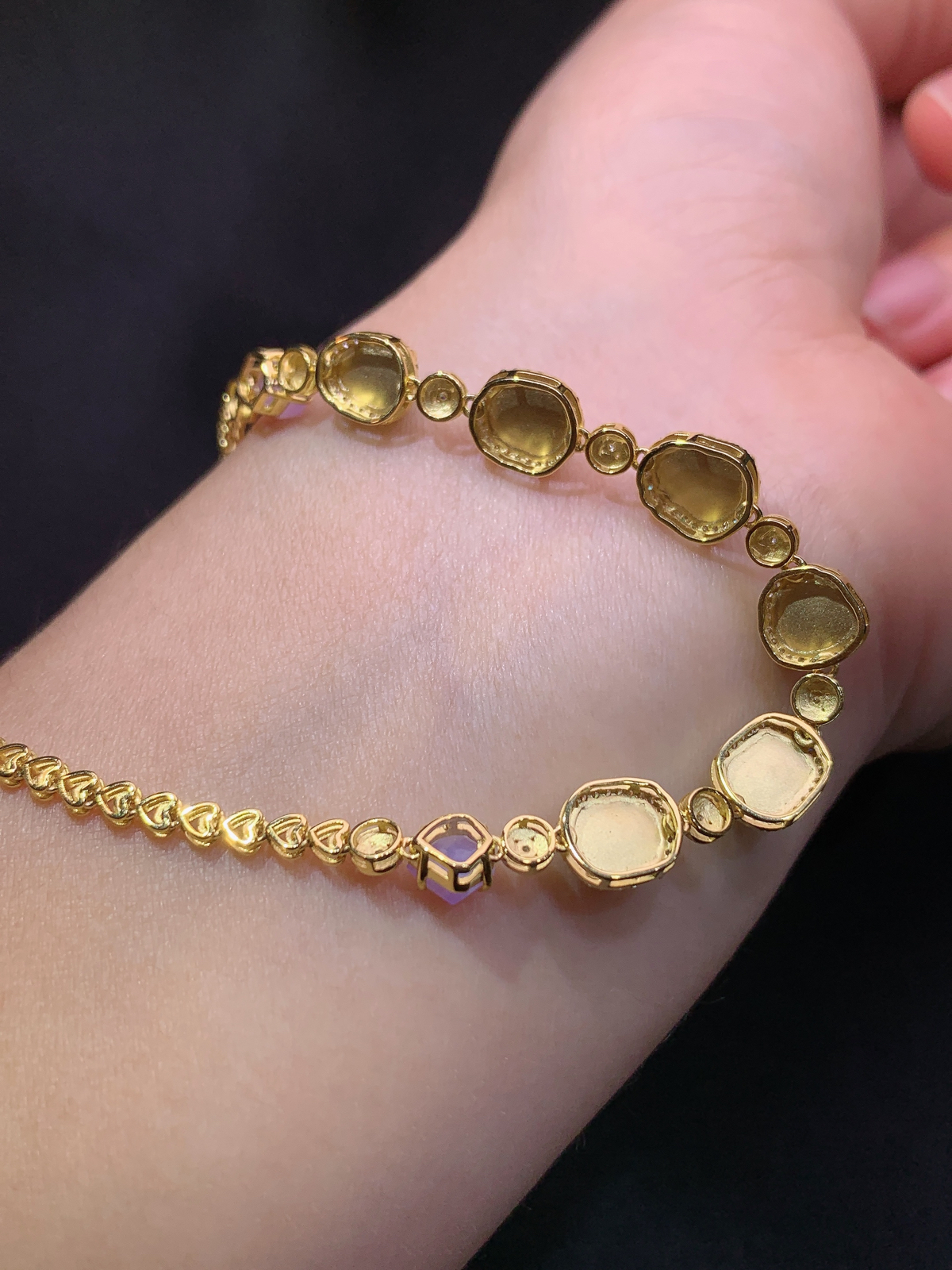 冰阳绿貔貅手链，18k金镶嵌，款式新颖，冰润色阳，种水足，Rh 尺寸6.6*5.3*2.3