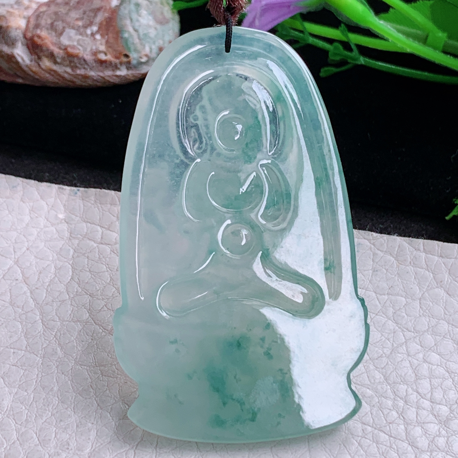 bg实拍66*40*5.5缅甸翡翠a货精雕冰晴飘花坐莲观音 玉观音玉吊坠 玉挂件