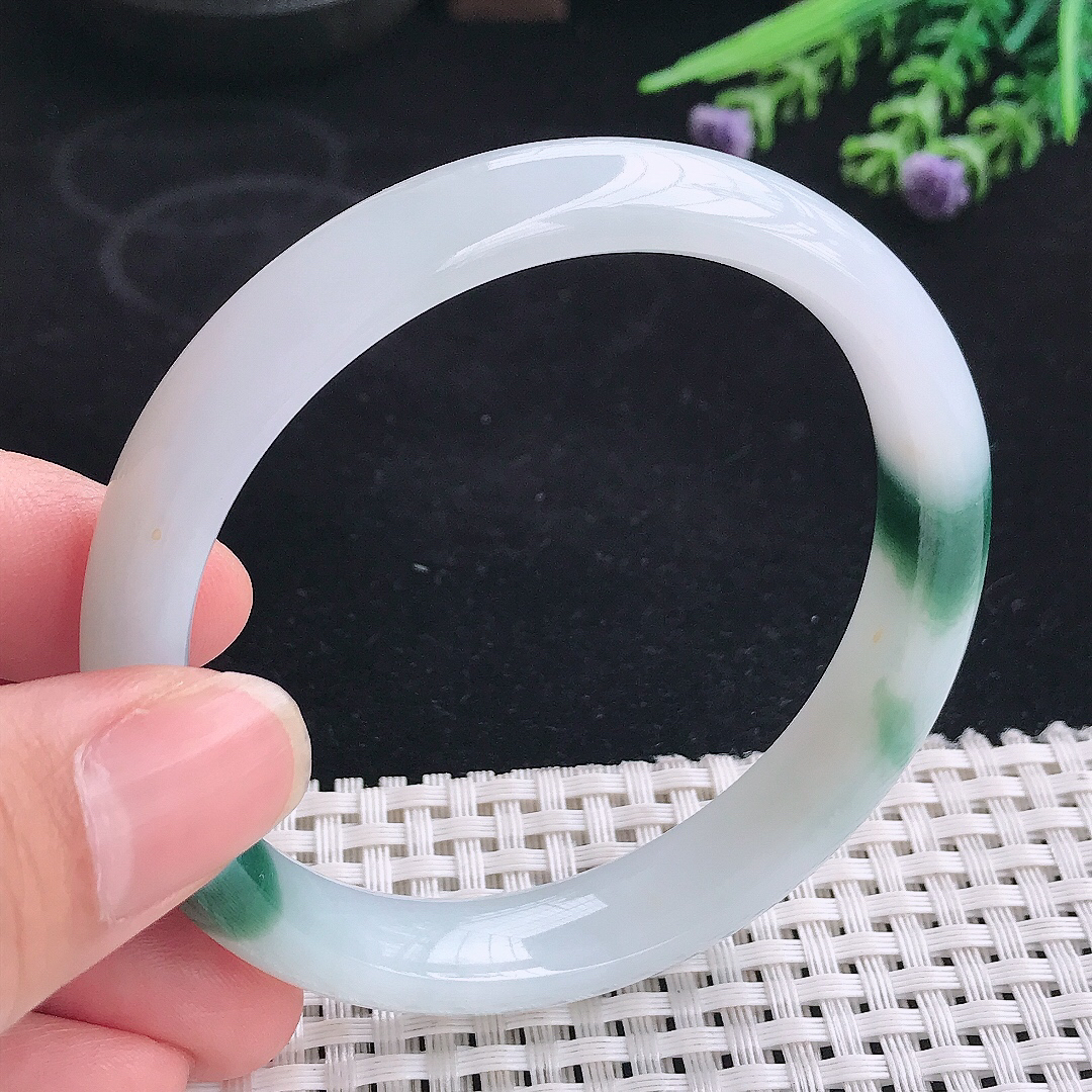 实拍A货翡翠58.5/12/7.5老坑精美冰润飘花手镯宽边玉镯平安镯