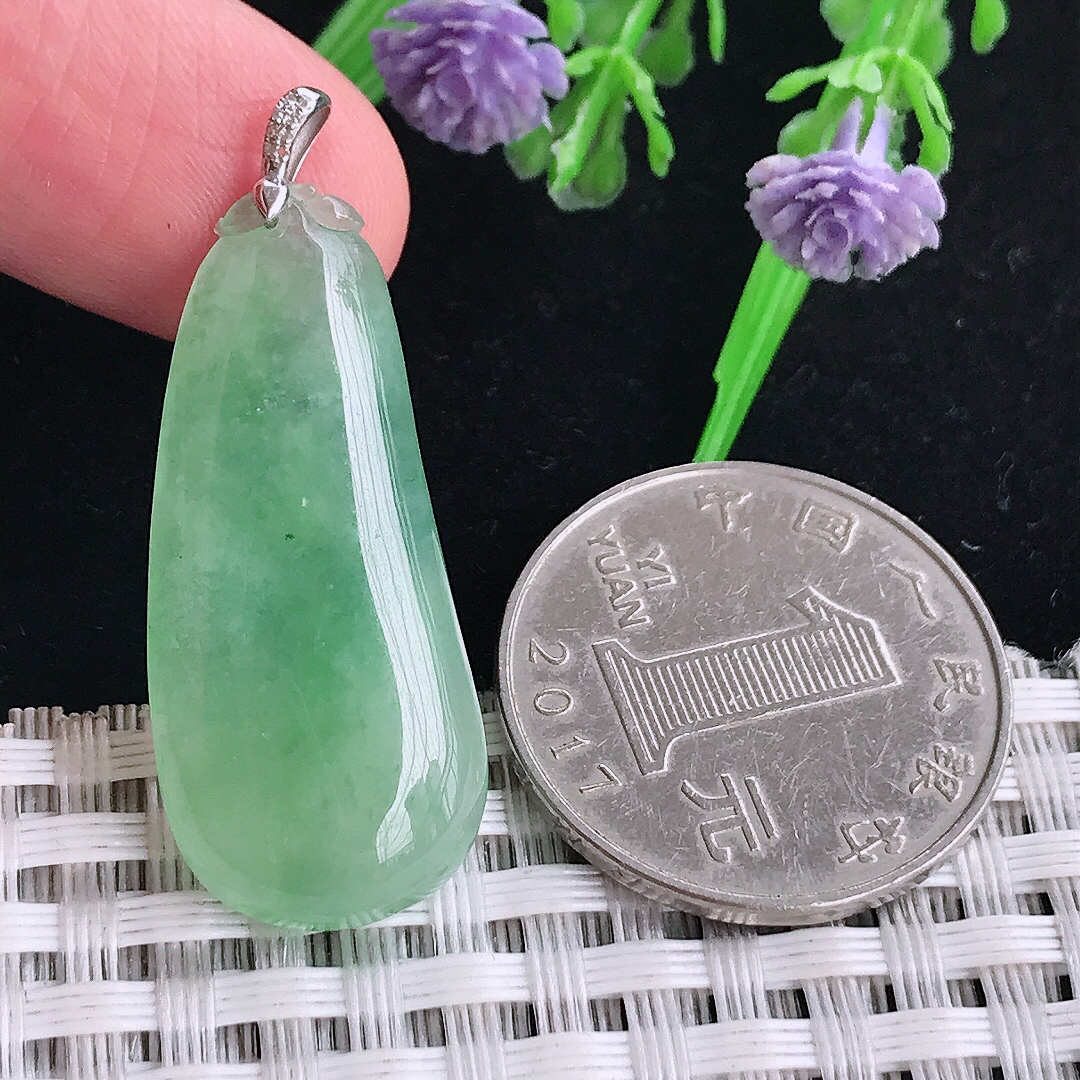 自然光34.5/14.8/4.8老坑18k金镶嵌冰晴绿福瓜吊坠翡翠玉坠挂件