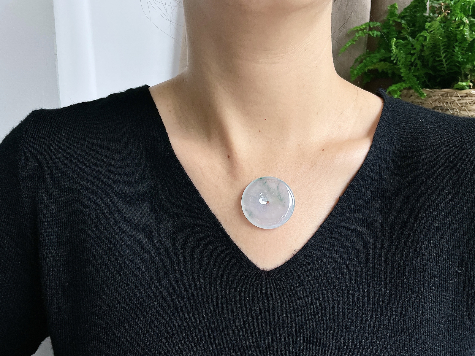 【裸石】高冰飘花平安扣大平安扣吊坠
【说明】缅料 性价比高  
【尺寸】35-5.5
【重量】14克