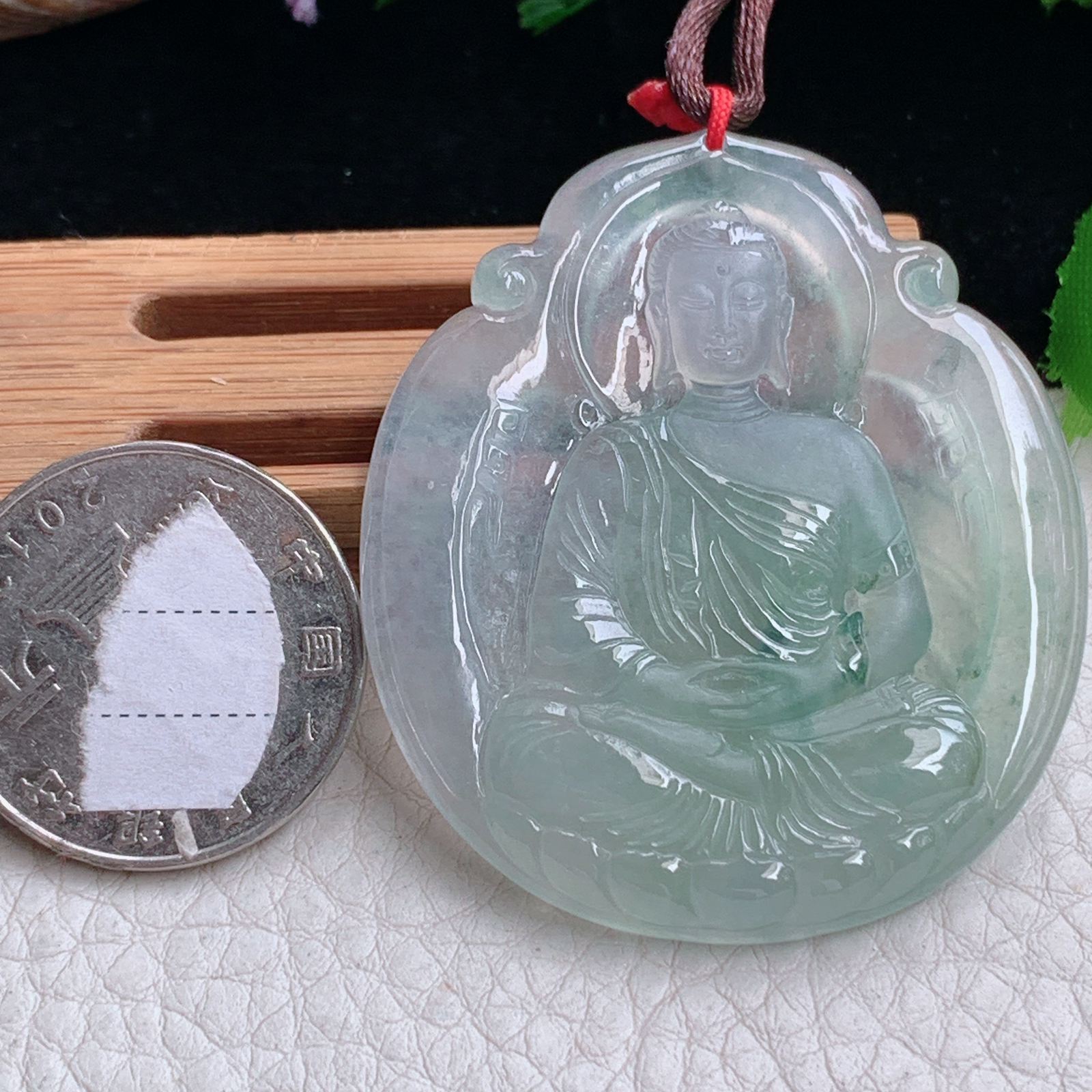 Bg实拍48.8*43*5缅甸翡翠冰种睛水大日如来吊坠生肖守护神佛祖玉坠