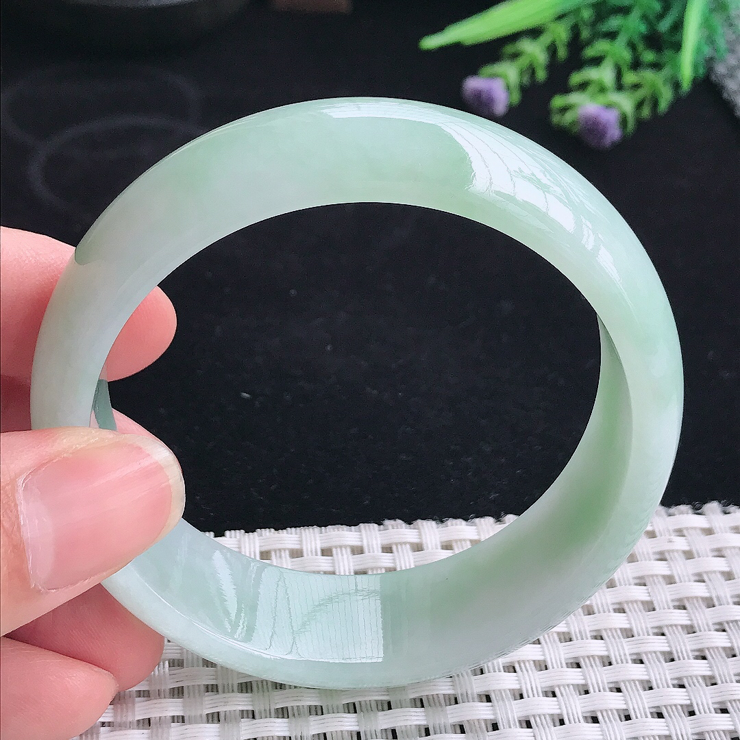 实拍A货翡翠58/18/7.6轮胎镯老坑冰润起胶晴绿色手镯宽边玉镯平安镯