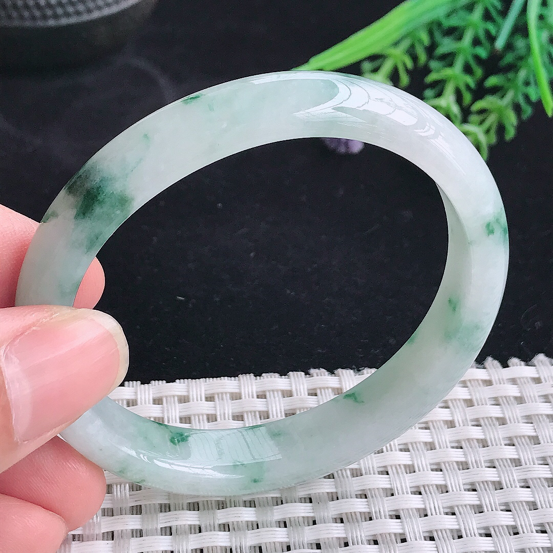 实拍A货翡翠55/48.8/11.3/7.2老坑冰润飘花贵妃手镯宽边玉镯平安镯