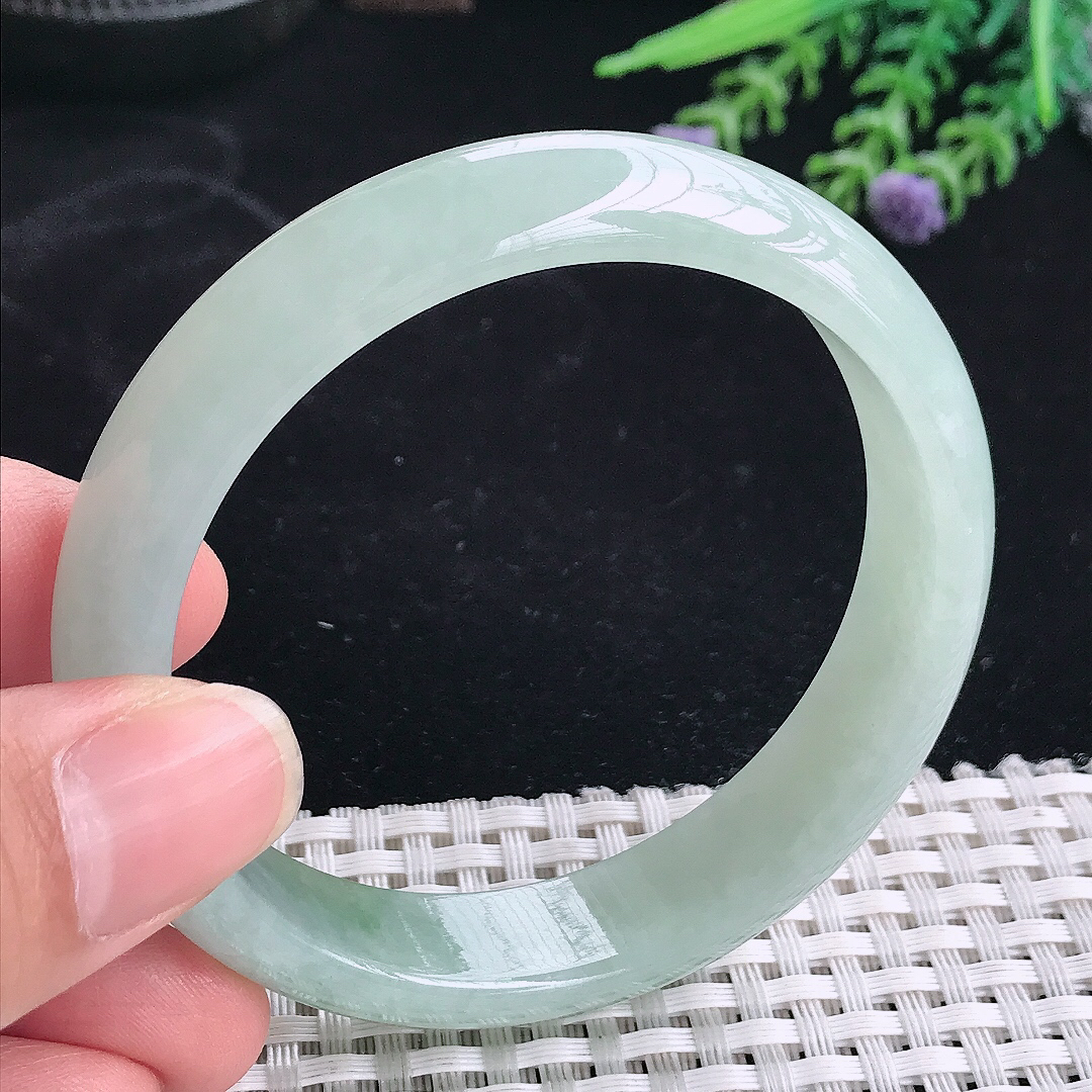 实拍A货翡翠56.8/13.2/7.2老坑冰润起胶冰晴绿手镯宽边玉镯平安镯
