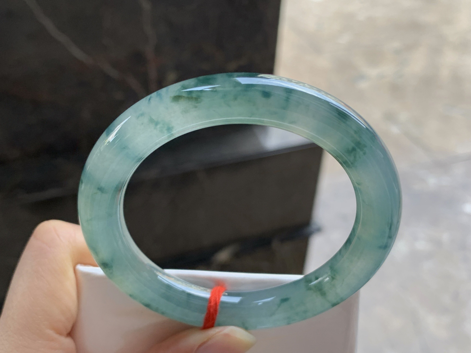 54-10

冰蓝花圆条手镯^_^飘花浓郁