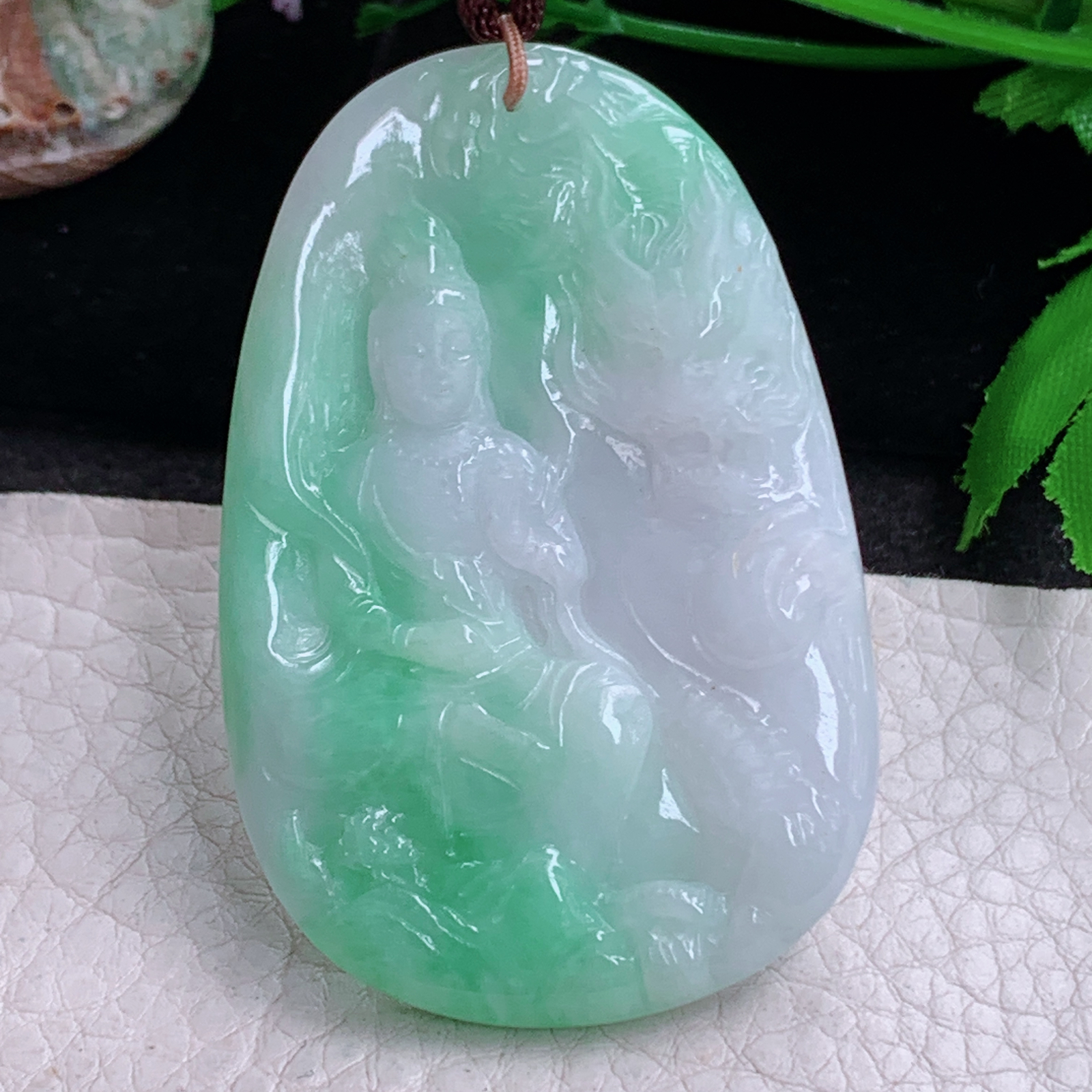 bg实拍57.3*37.8*5缅甸翡翠a货精雕双彩御龙观音 玉观音玉吊坠 玉挂件