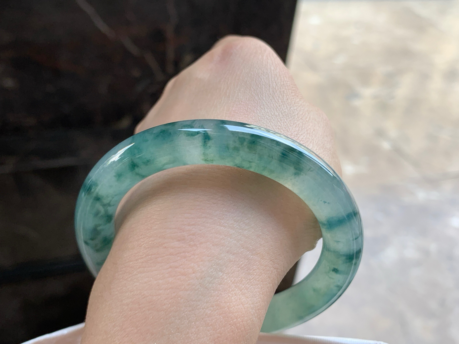 54-10

冰蓝花圆条手镯^_^飘花浓郁