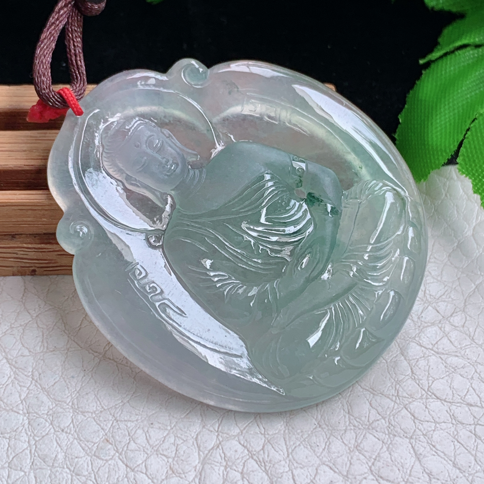 Bg实拍48.8*43*5缅甸翡翠冰种睛水大日如来吊坠生肖守护神佛祖玉坠