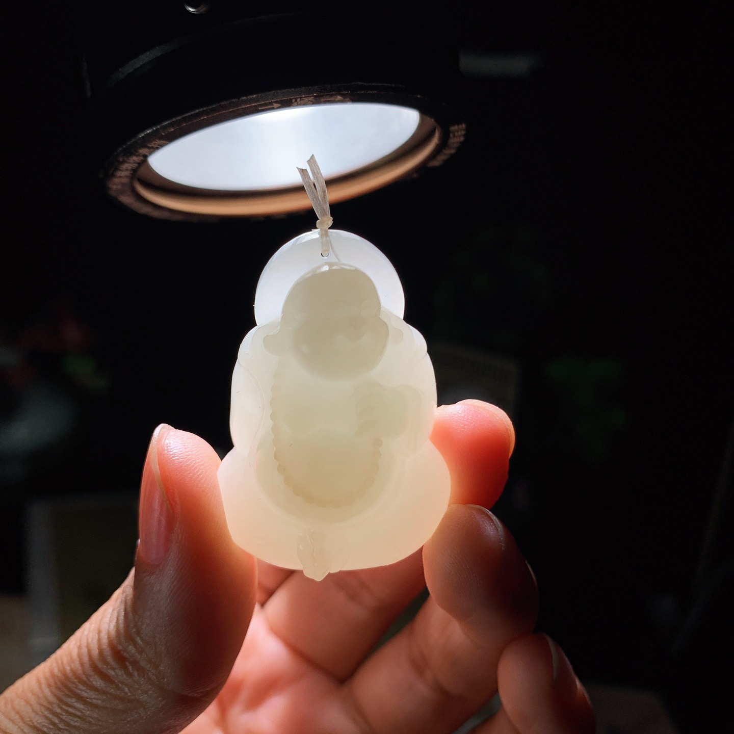 新疆和田玉白玉佛引福来挂件 尺寸40/28/19重28克！玉质细腻油润 底色纯净 脂粉好，品质好。lt260420