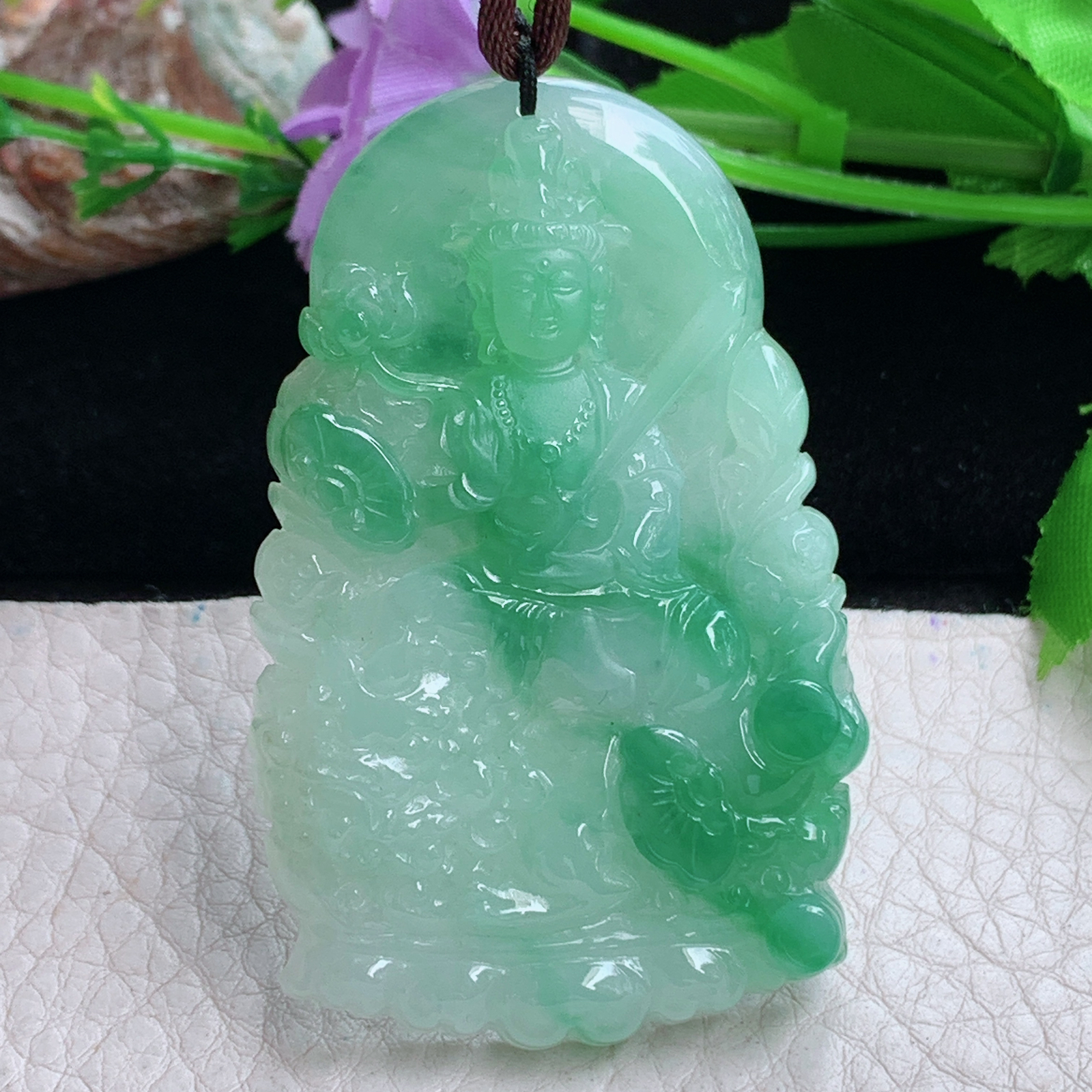 Bg实拍57.5*36.5*6缅甸翡翠飘绿俏雕文殊观音菩萨吊坠生肖守护神玉坠