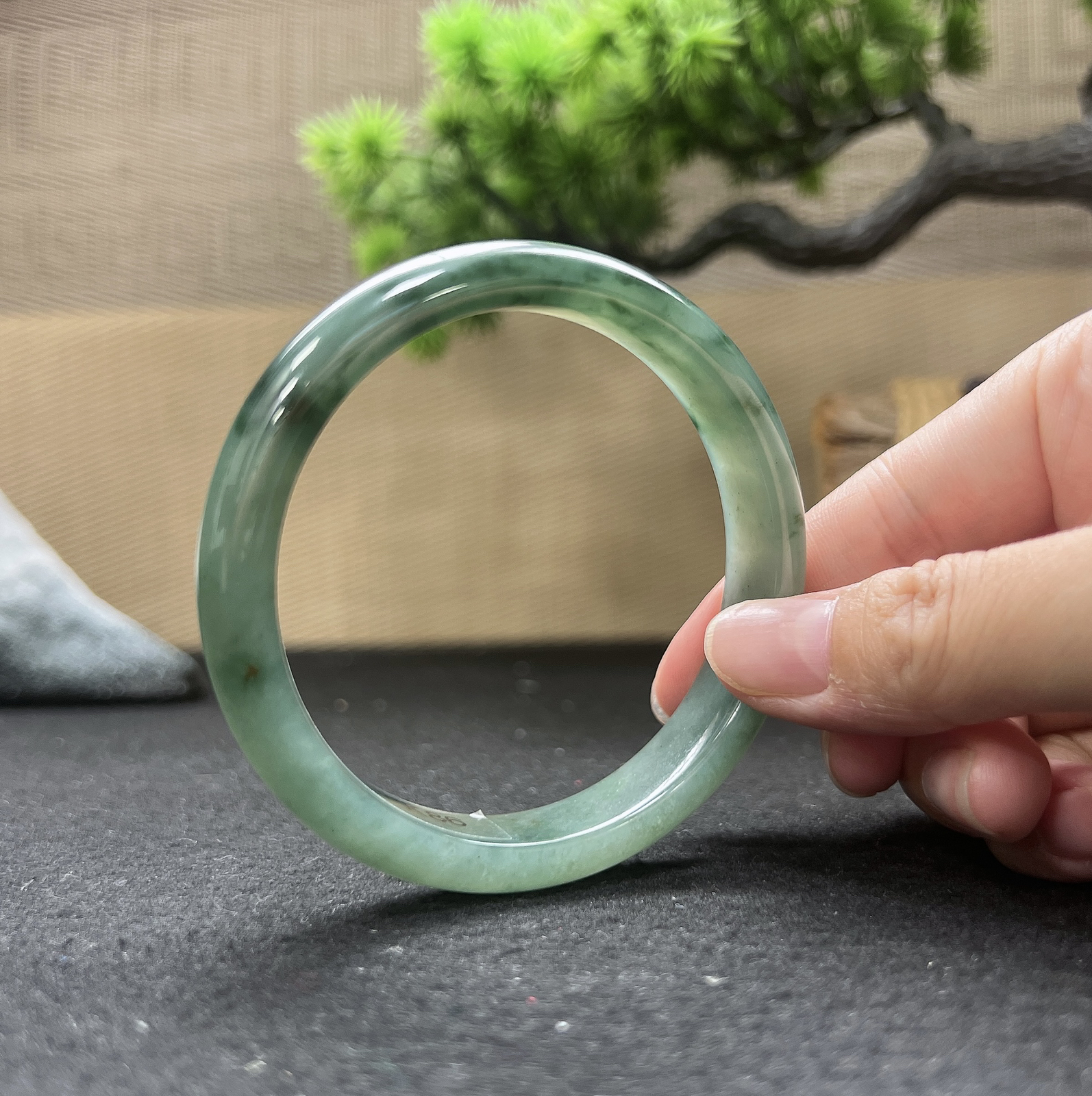 60圈口正圈飘蓝花手镯