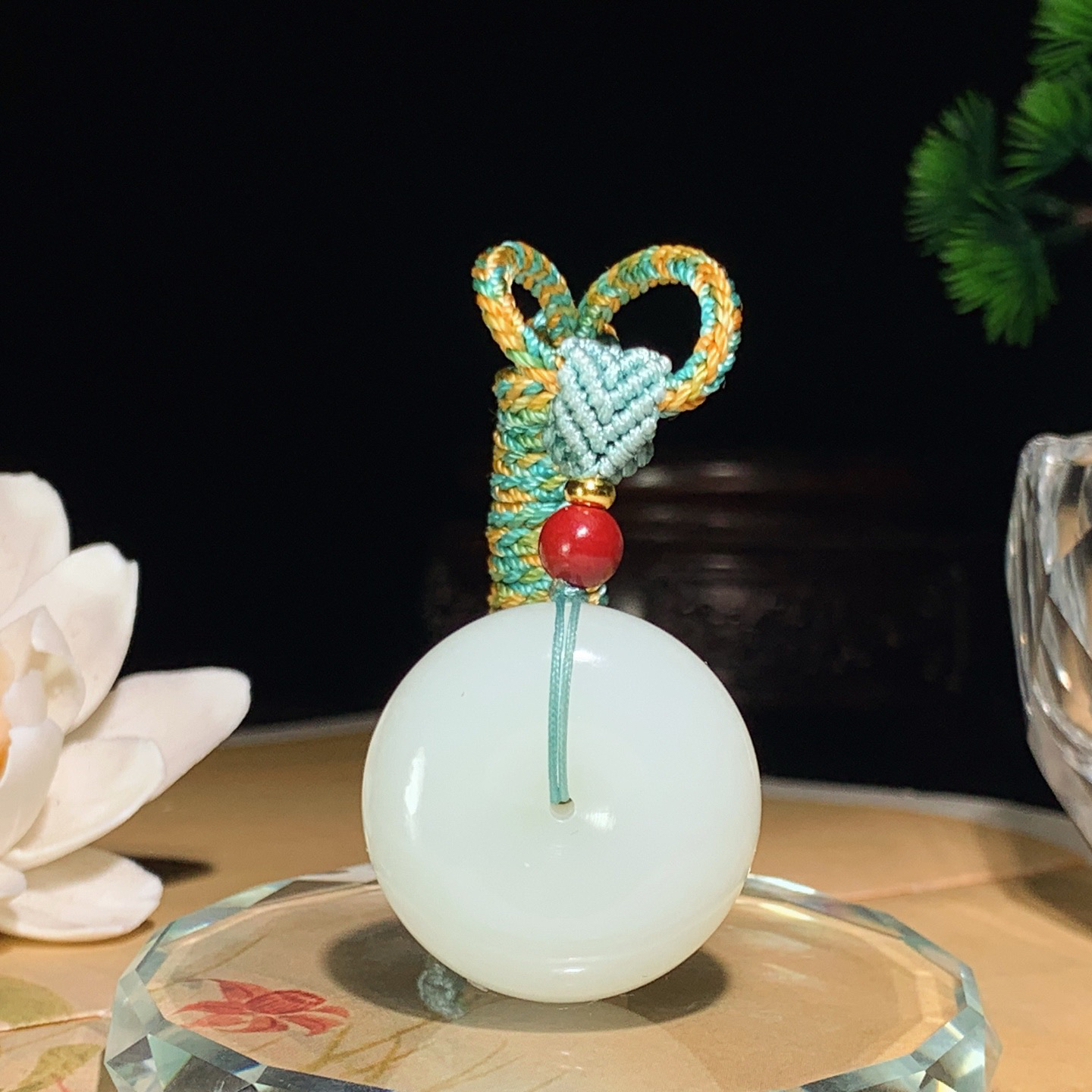 新疆和田玉白玉平安扣挂件 尺寸29/12！玉质细腻油润 底色纯净 脂粉好，品质好。lt260420