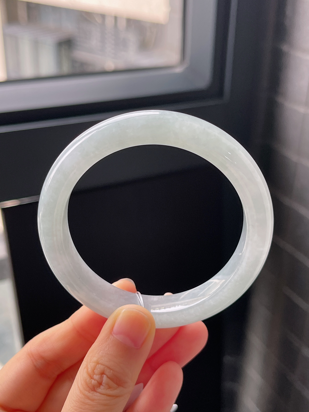 正圈55.2圈口，翡翠冰糯种淡绿色手镯