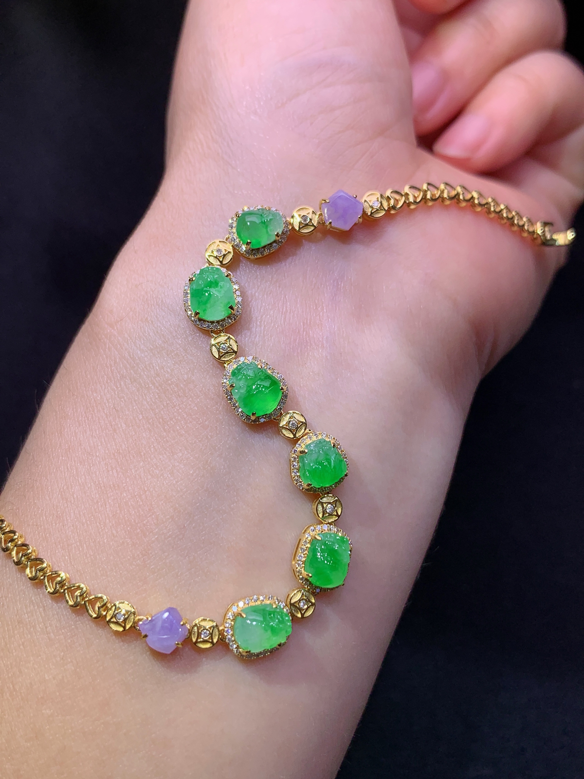 冰阳绿貔貅手链，18k金镶嵌，款式新颖，冰润色阳，种水足，Rh 尺寸6.6*5.3*2.3