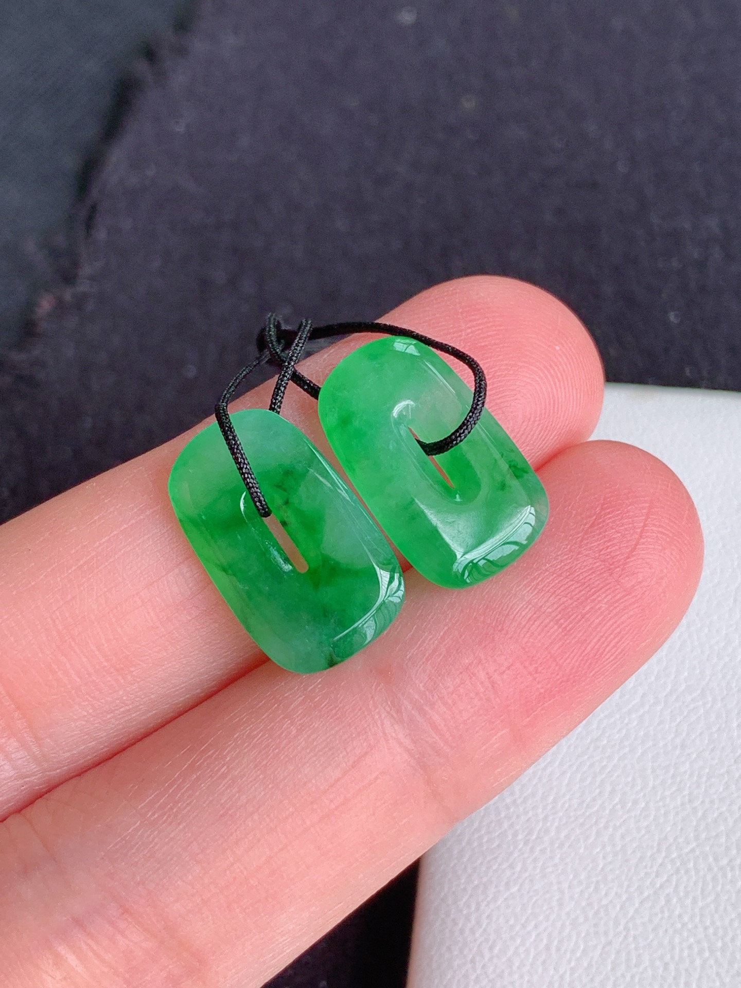 ️【冰飘绿方糖】无裂 裸石尺寸：15/9 4/2 5