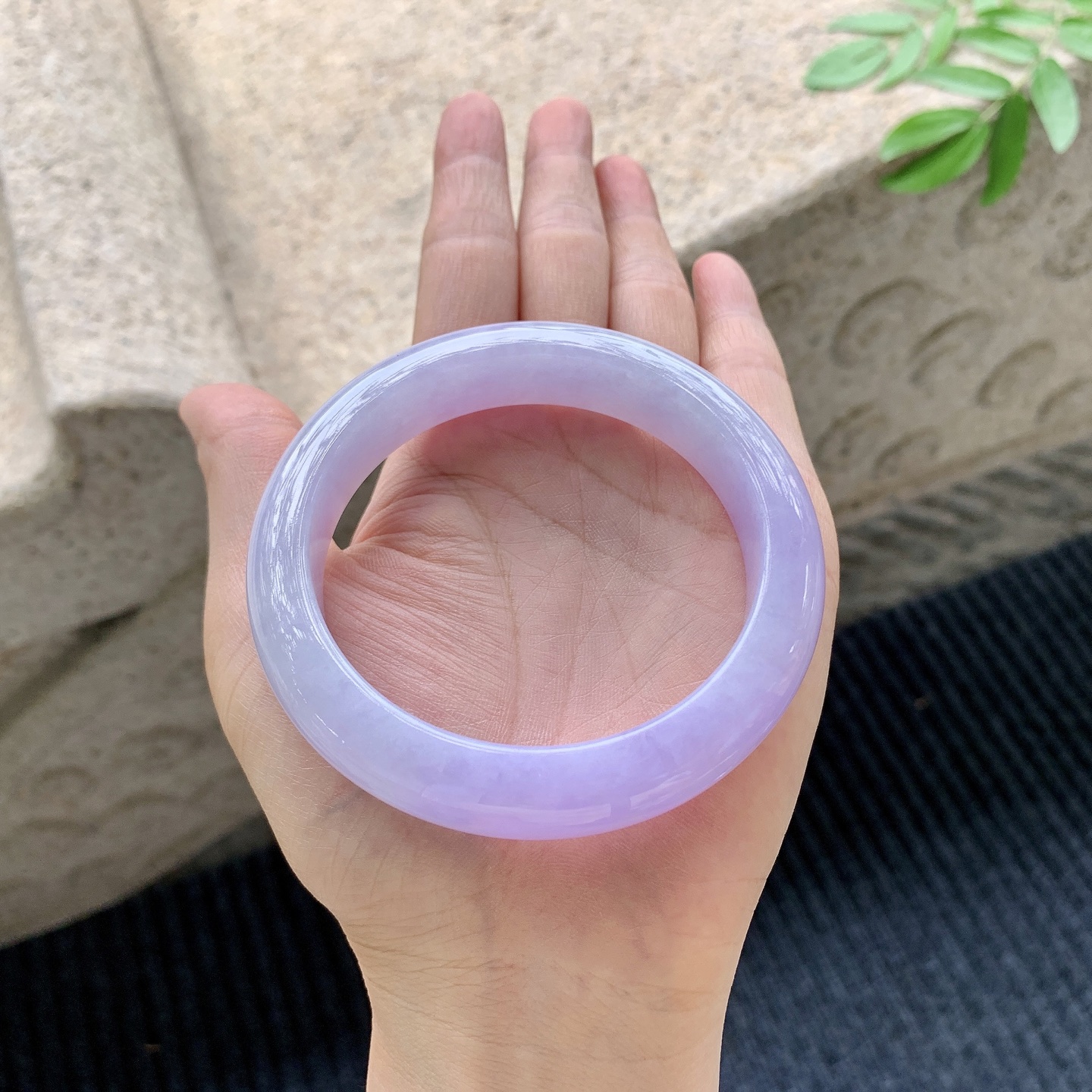 正圈58 59，圈口59/13.1/9.3，编码A1082470，描述艳紫，满紫，水润，细腻，打灯有