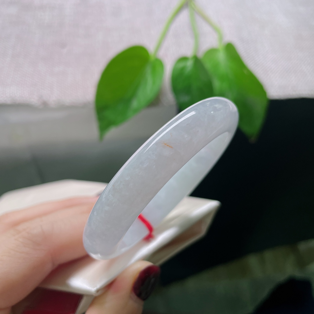 53/11.6/8.3正圈，一池春水泛紫波，浅笑轻颦，绰约多姿，皮纹，ss51024a