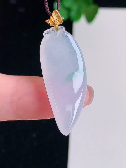  ，18k金镶飘花福瓜，无裂，尺寸30.5/12.2/5.5，№;y204768   18B