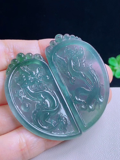 龙凤呈祥，无裂，尺寸51.8/26.3/3.8编号va20