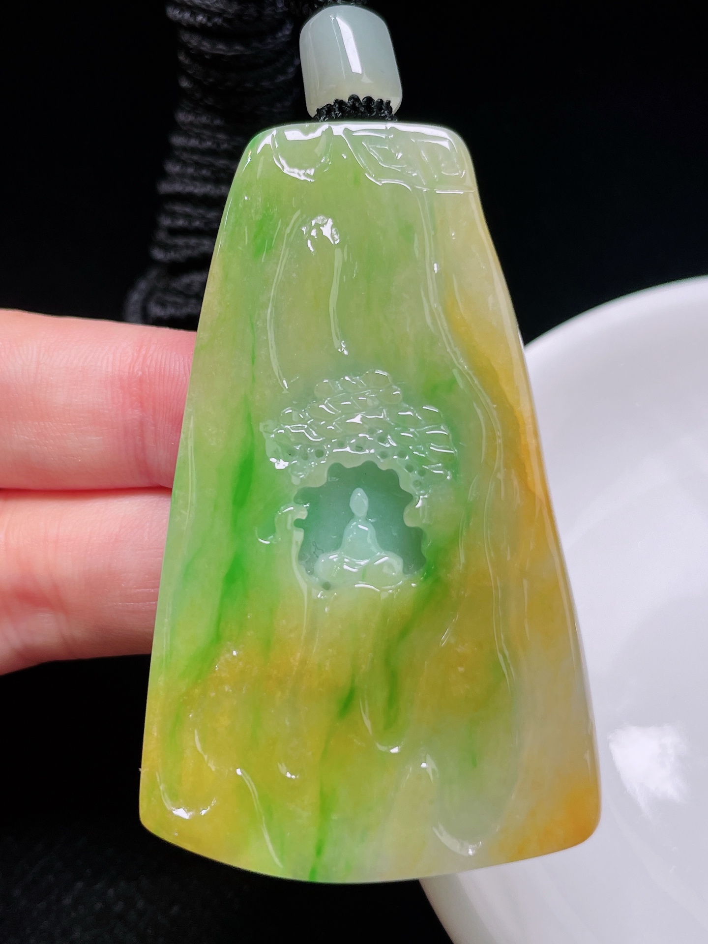 ️ 满绿坐佛  色绿饱满 起胶无裂整体：26.3/20.9/9.2，ss50182a