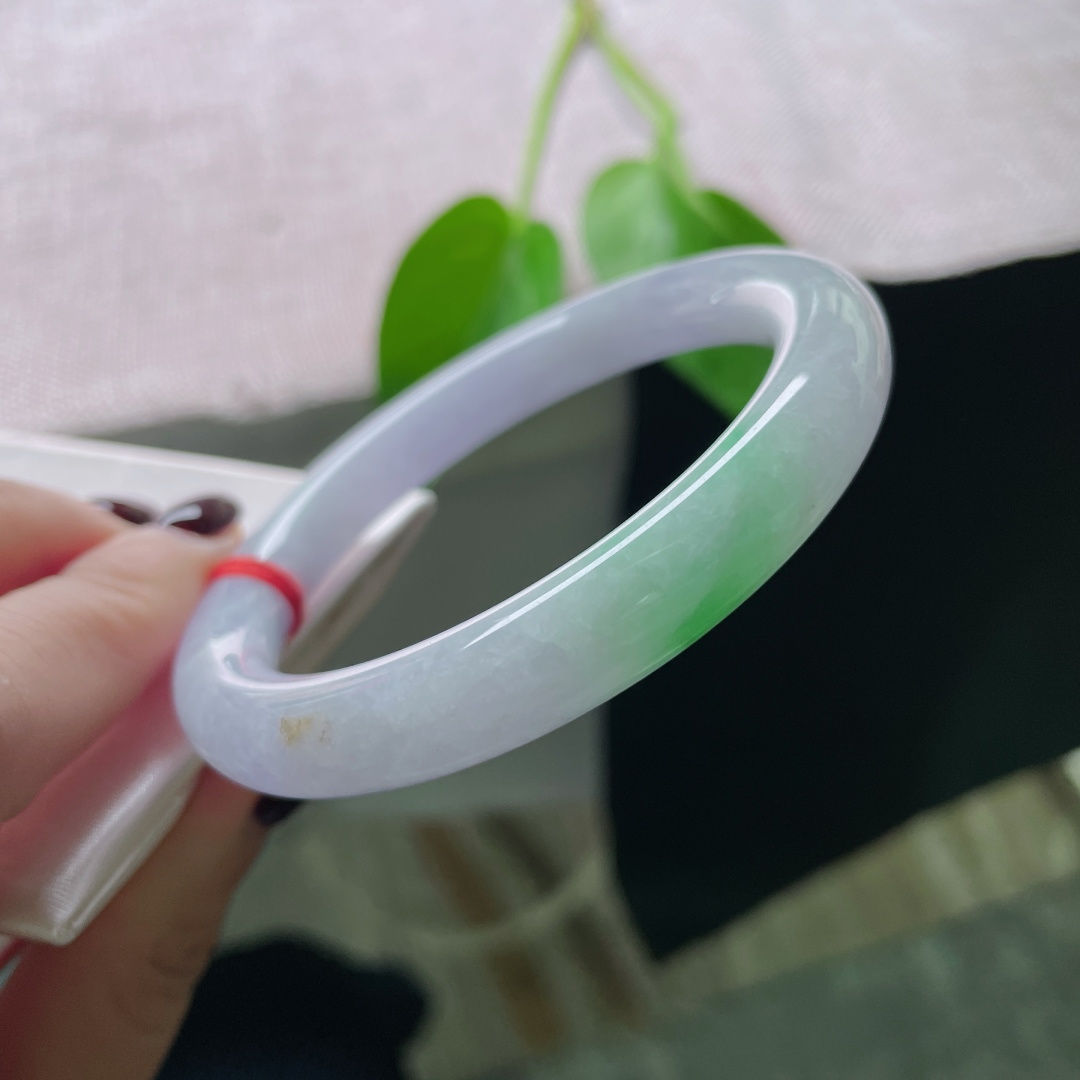 57.2/9.8，春彩圆条，一抹翠色俏丽多姿，佩戴温柔又贵气，皮纹，ss50747a