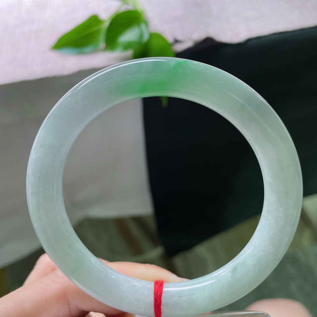 59.7/9.8，绿底圆条，一抹翠色鲜活灵动，种老，佩戴优雅永不过时，皮纹，ss50618a