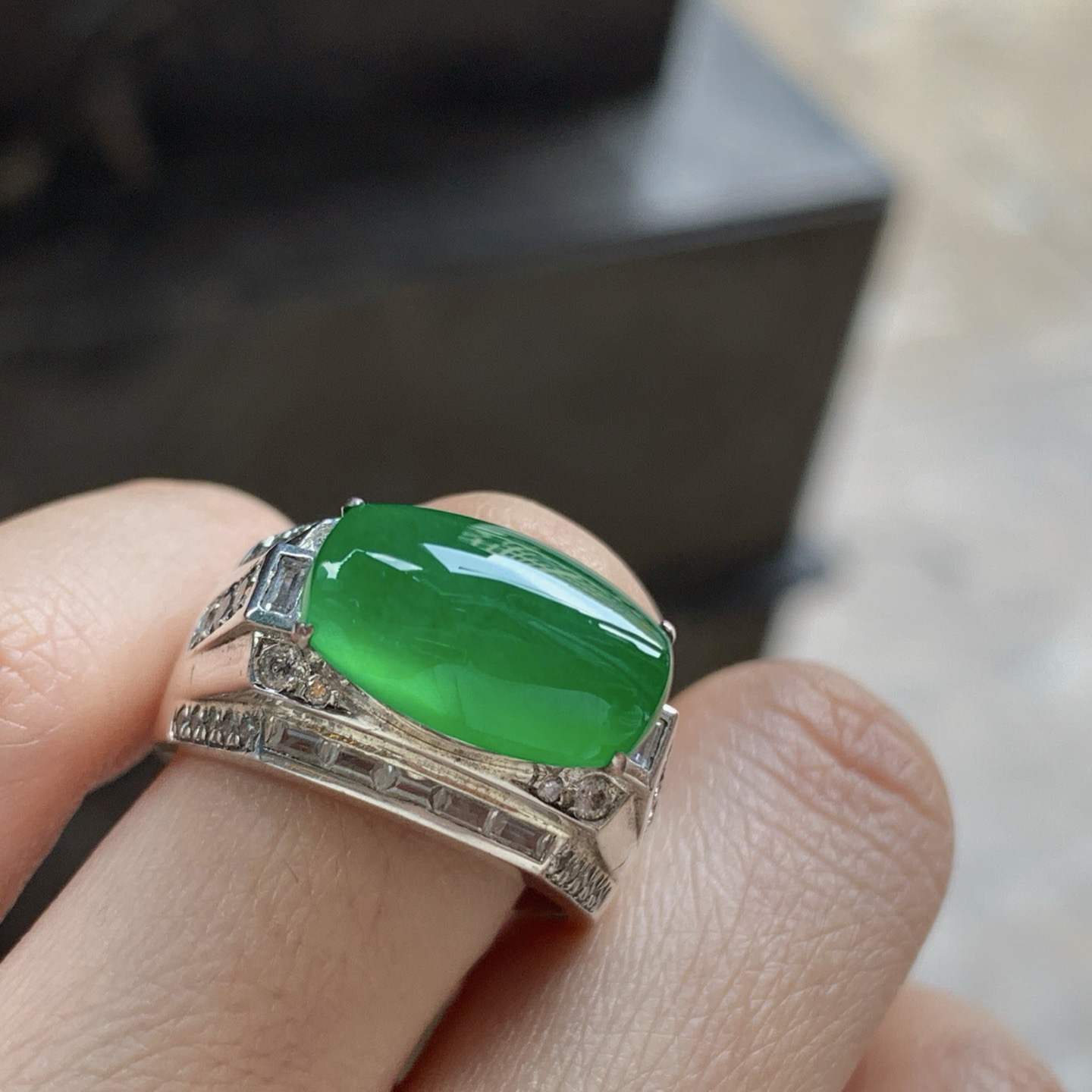 冰绿戒面^_^种色好 透亮 高种高色 铜托