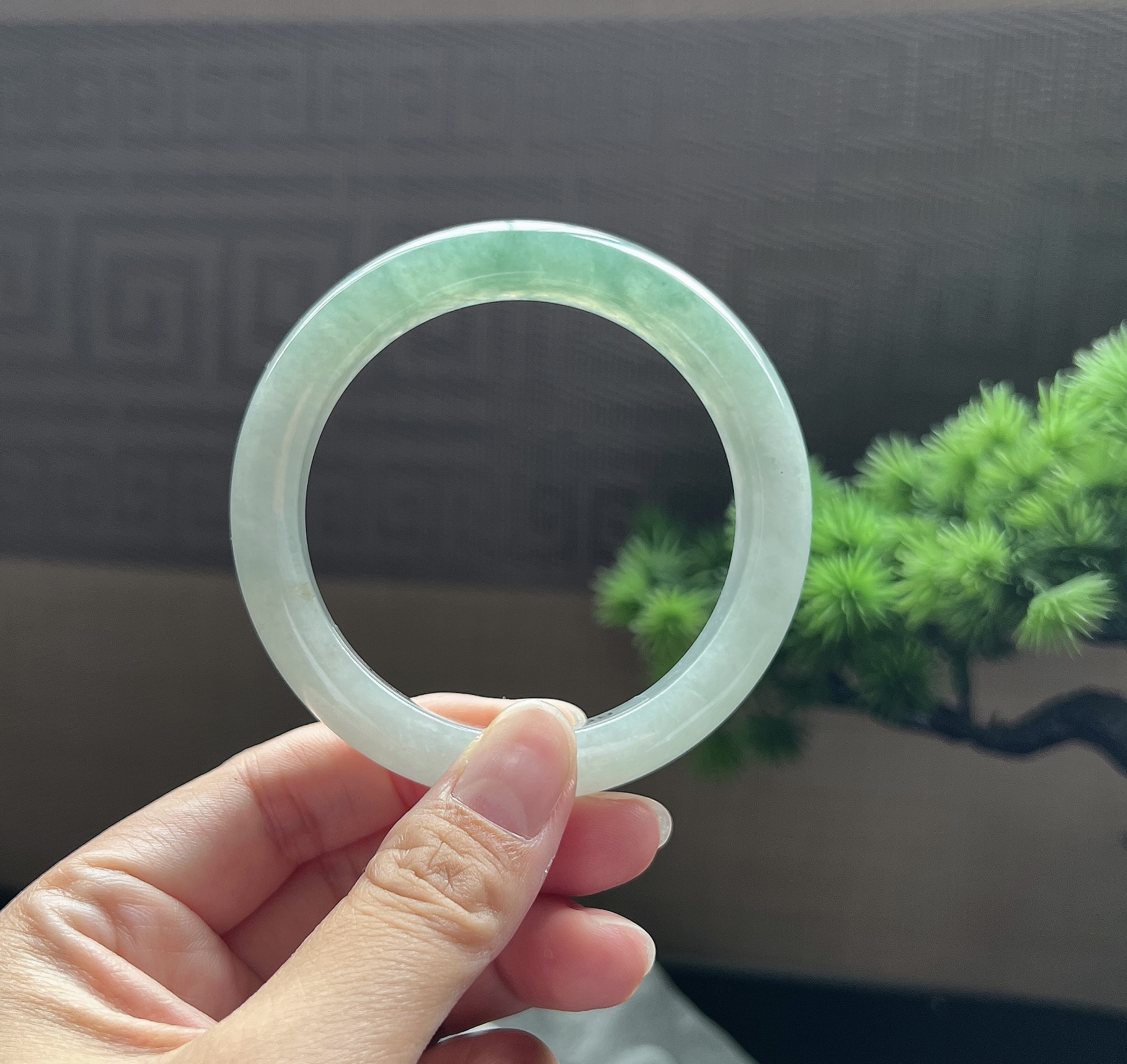 56.5圈口正圈半山水手镯