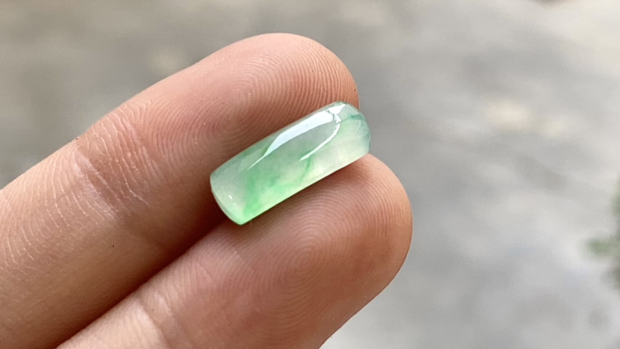 ️ 金丝绿马鞍，13.8*5*2.8，完整