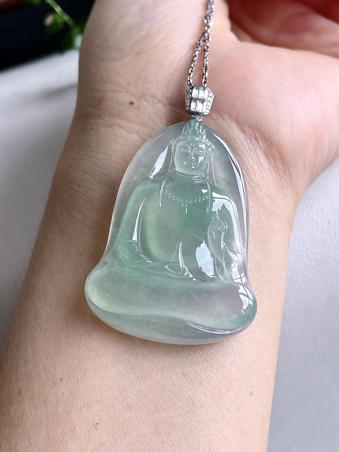 【镶嵌】晴水观音素衣大观音吊坠，缅料 18k金镶嵌 无裂 性比高55.3，裸石47.2-33.6-