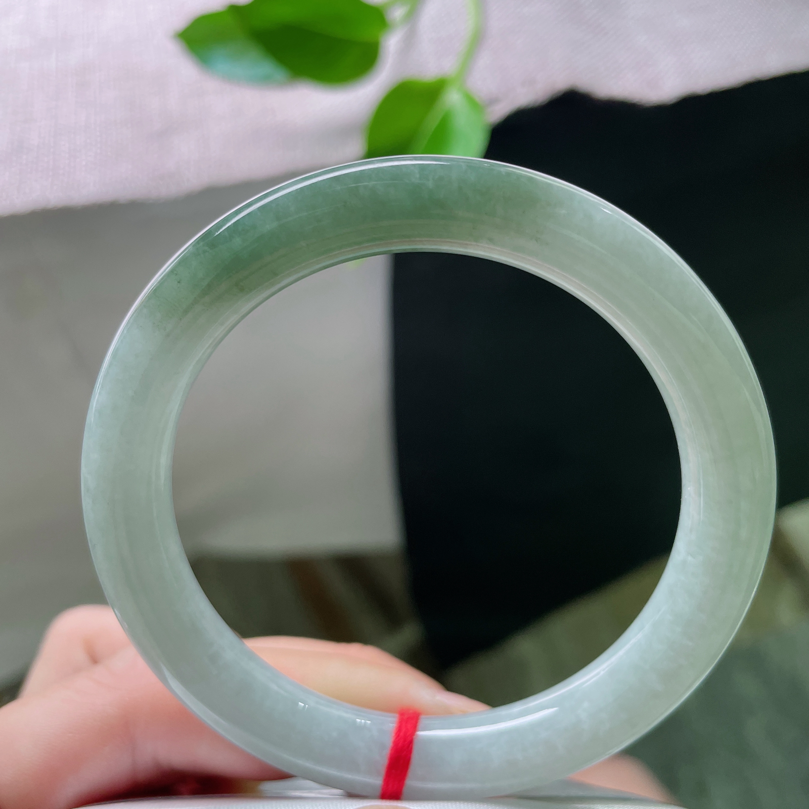 57.2/9.3，油青圆条，水润，细腻，优雅，甜美，大气，雍容华贵，ss49245a..