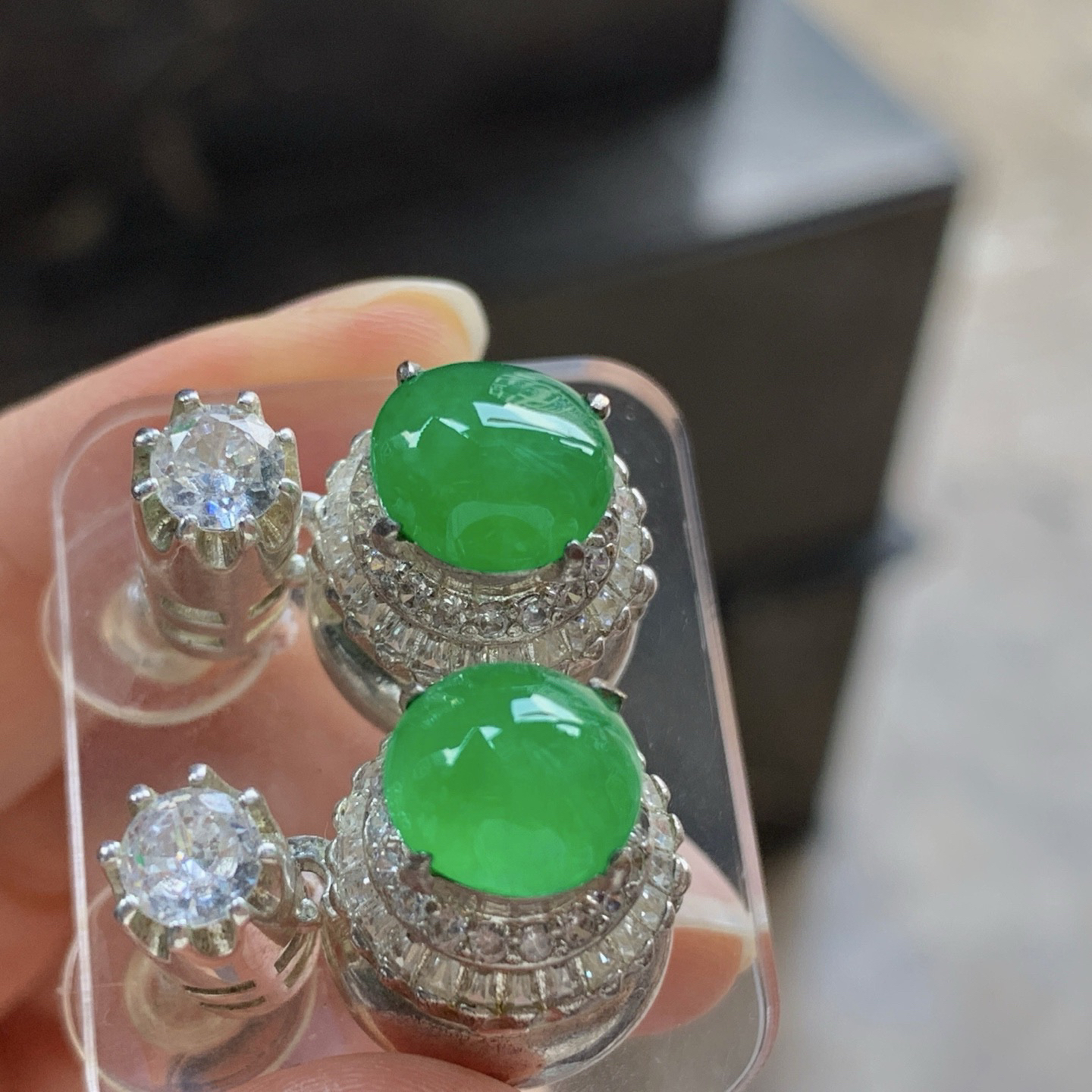 冰绿耳钉^_^种色好 鲜艳饱满  铜托