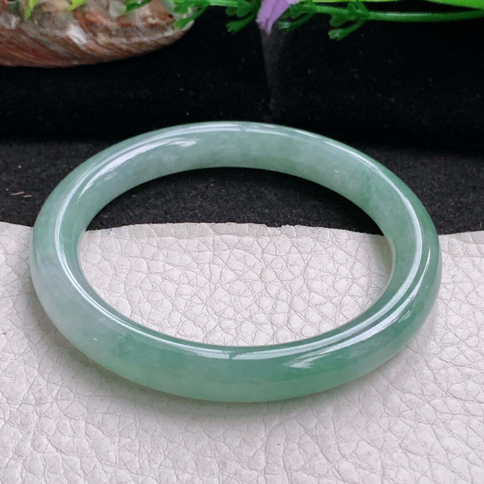 n实拍53*8.5*8.3叮当镯 天然缅甸翡翠a货手镯冰飘花圆条美人镯