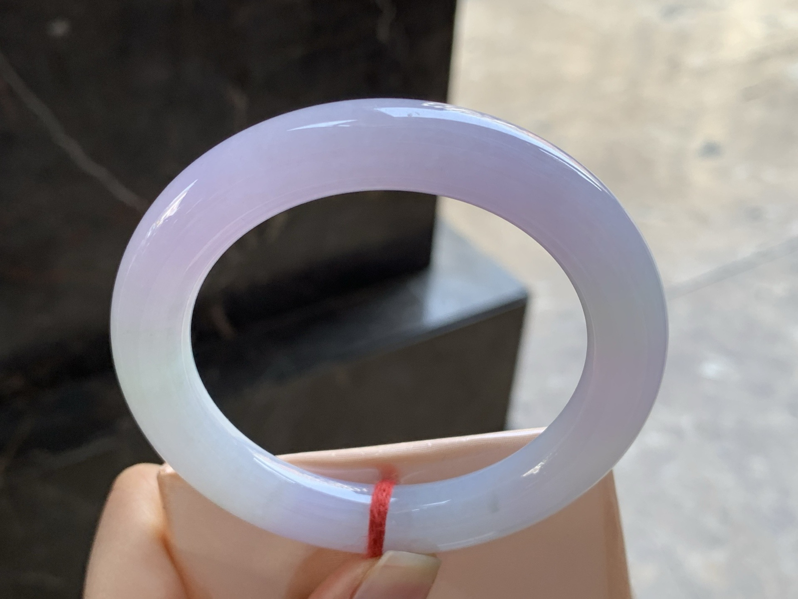 56.5-10.6

粉紫圆条手镯^_^玉质温润