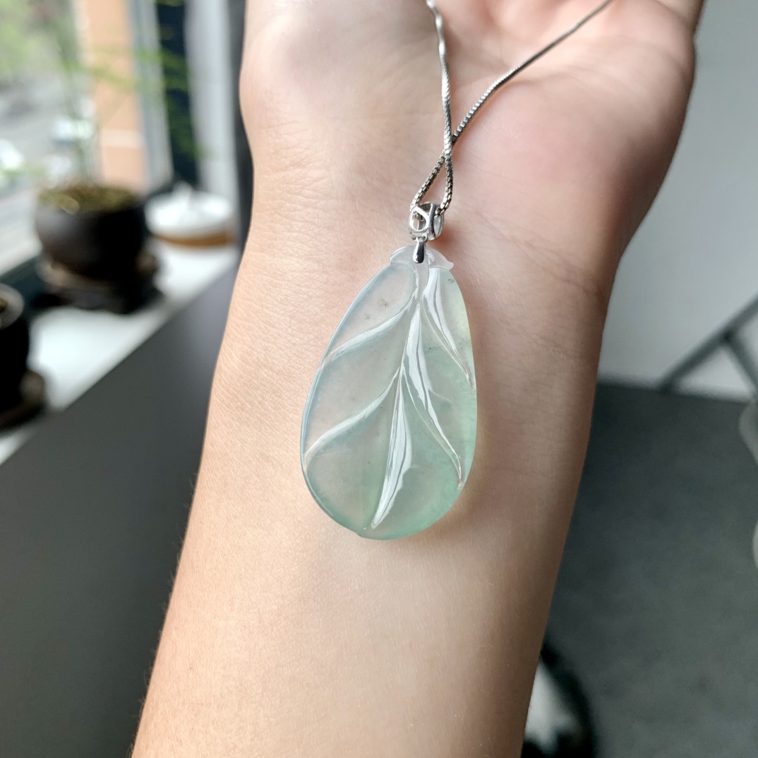 冰晴叶子，色泽均匀，细腻优美，尺寸34.2/20.2/3.8，D8481BFD