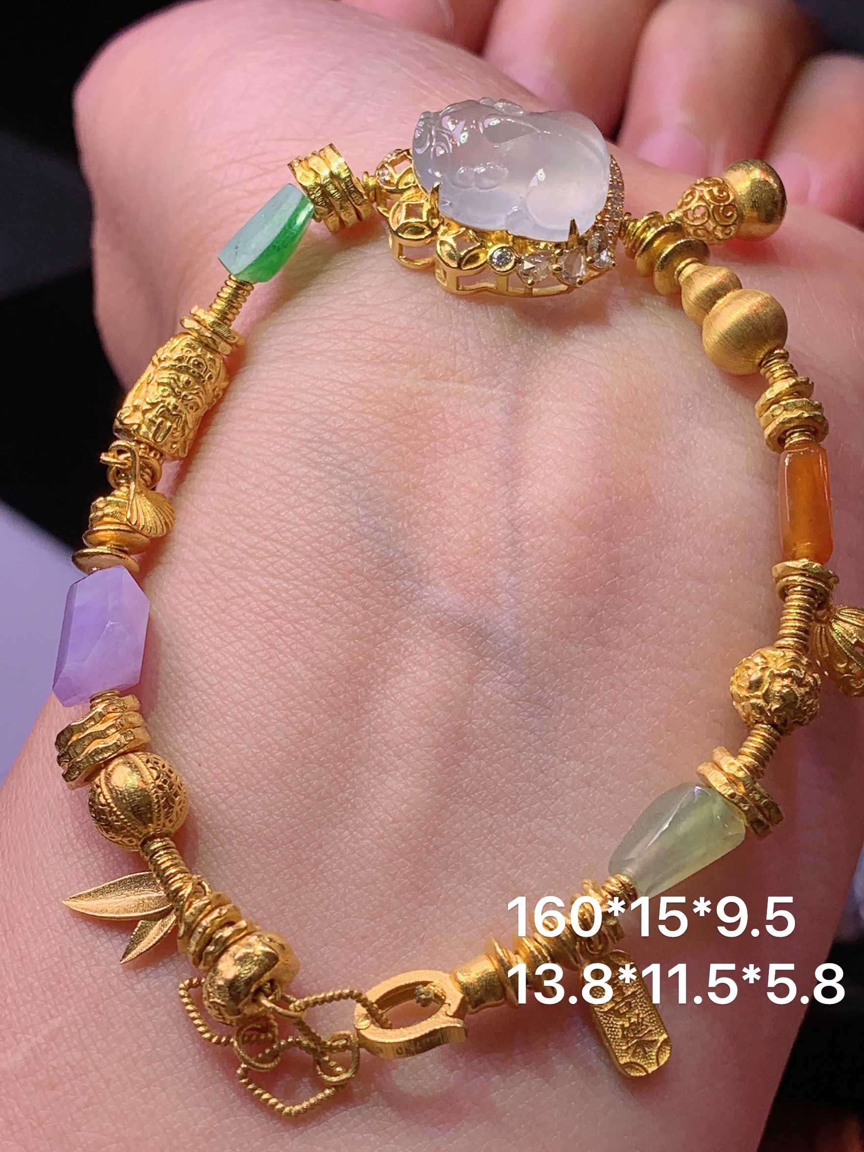 18k金钻镶嵌冰种貔貅手链 玉质细腻 色泽艳丽清新 水润亮眼 整体尺寸160*15*9.5m5